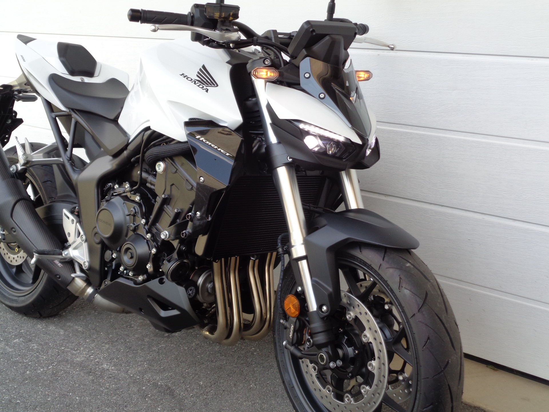 HONDA CB 1000 Hornet HIVE Edition-image-1