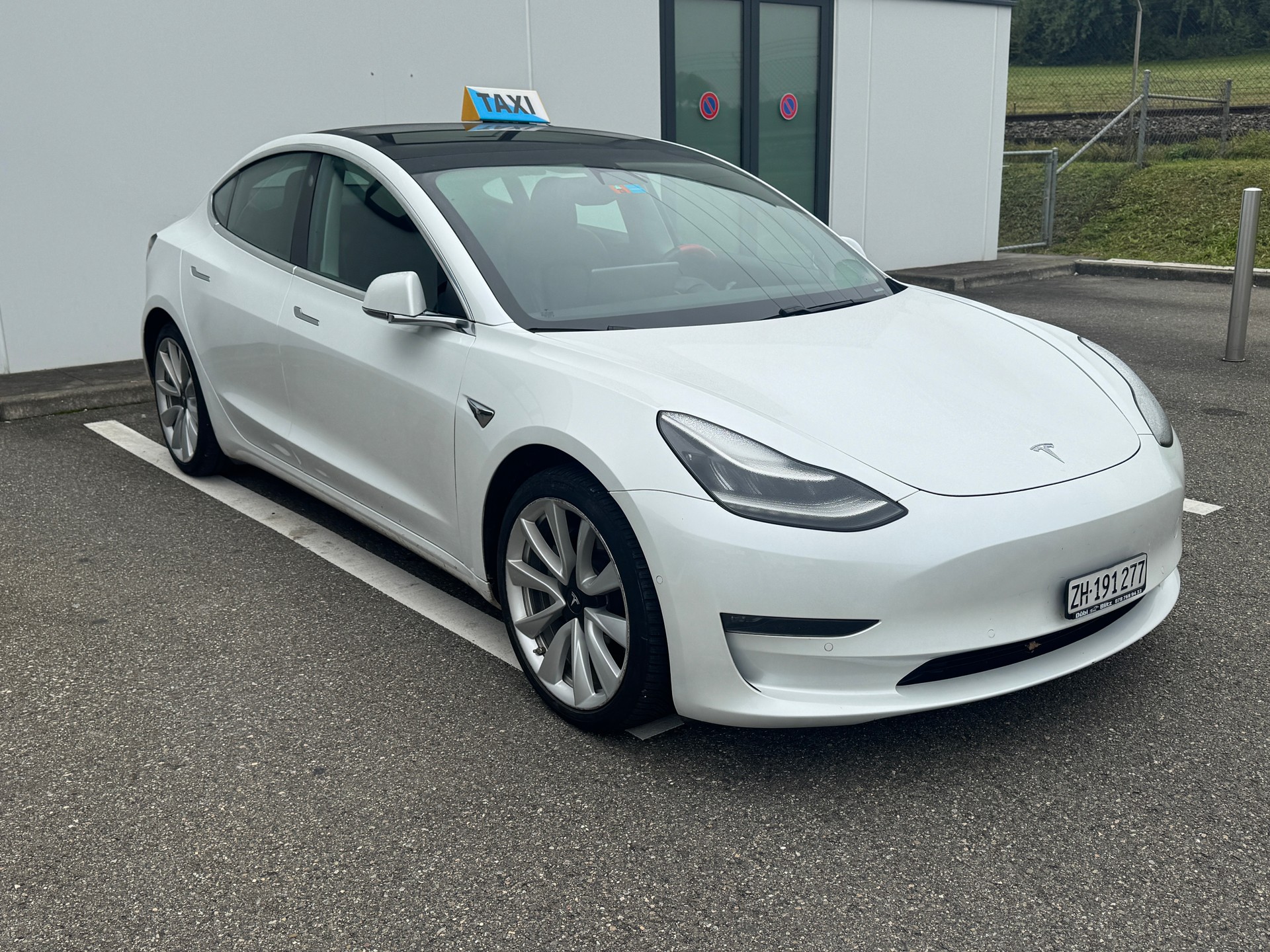 TESLA Model 3 Long Range Dual Motor AWD