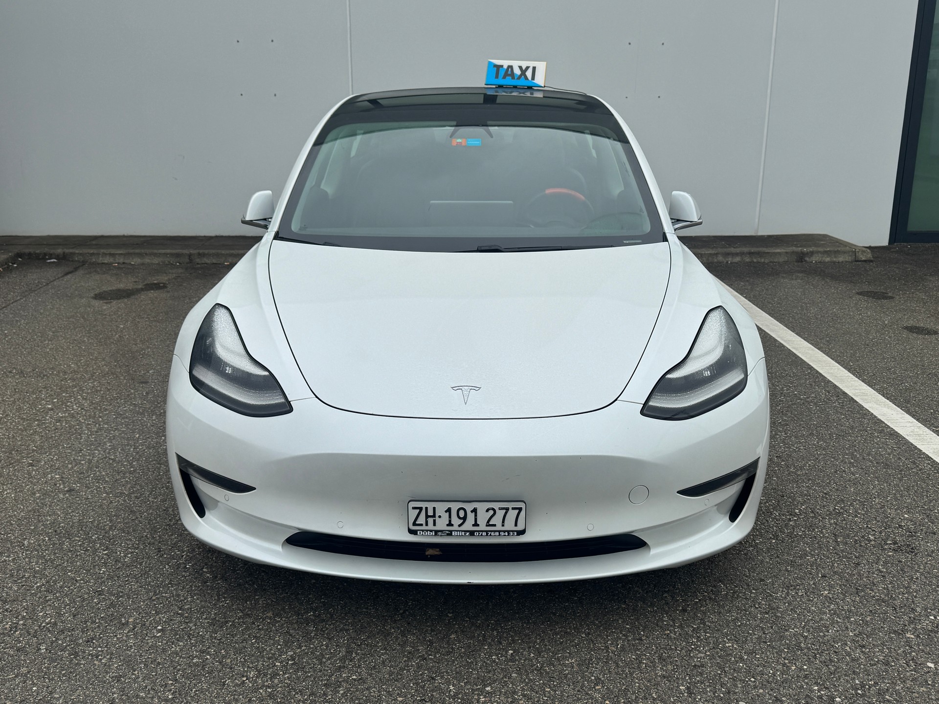 TESLA Model 3 Long Range Dual Motor AWD-image-7