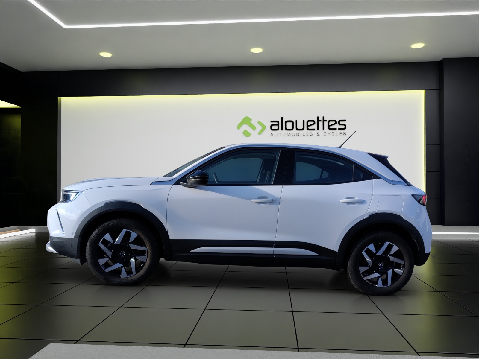 OPEL Mokka e Elegance-showroom-element-1