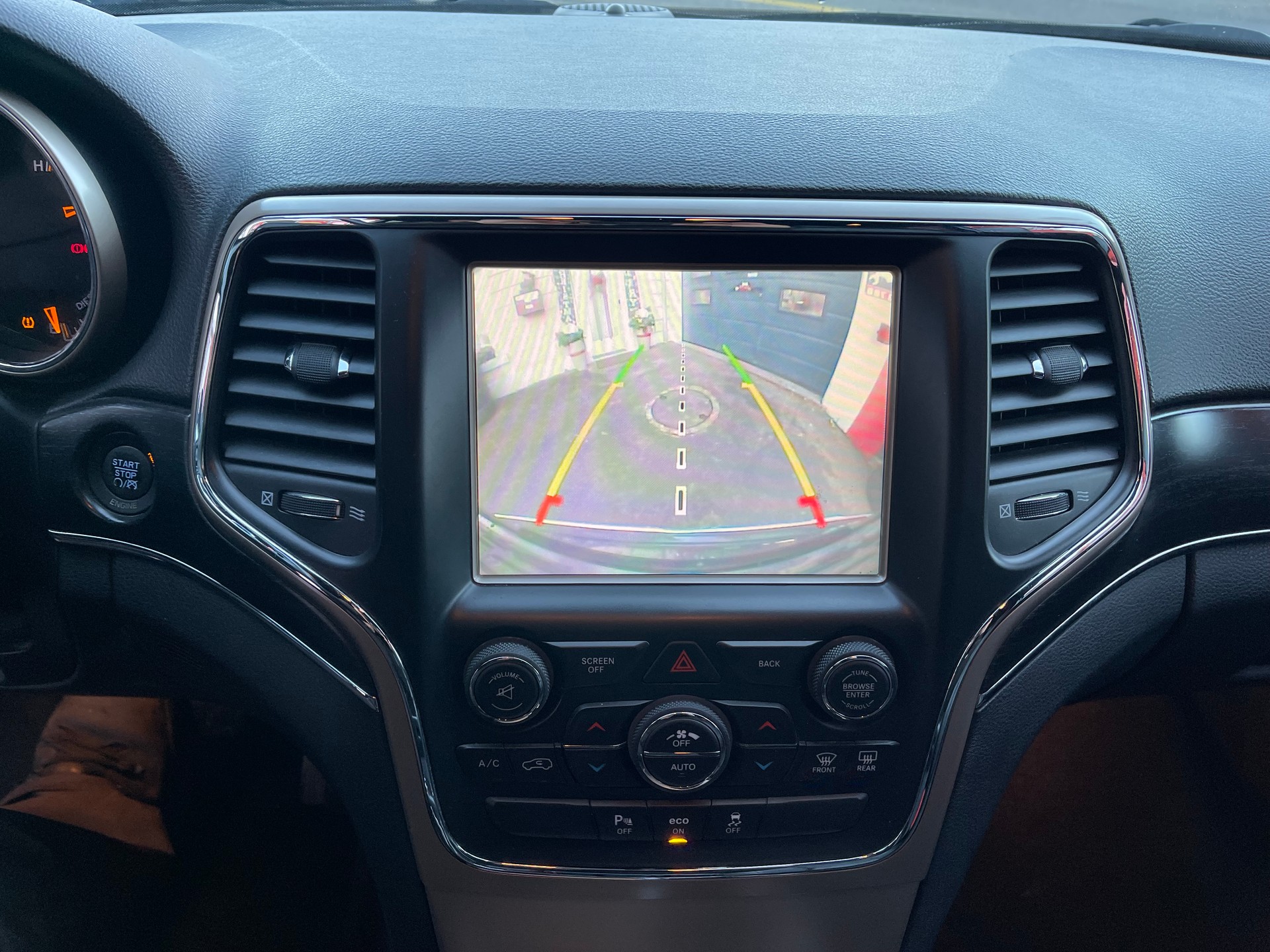 JEEP Grand Cherokee 3.0 CRD Limited Automatic-image-12