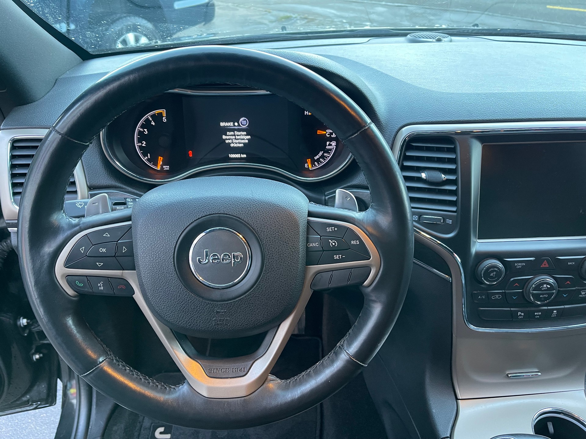 JEEP Grand Cherokee 3.0 CRD Limited Automatic-image-14