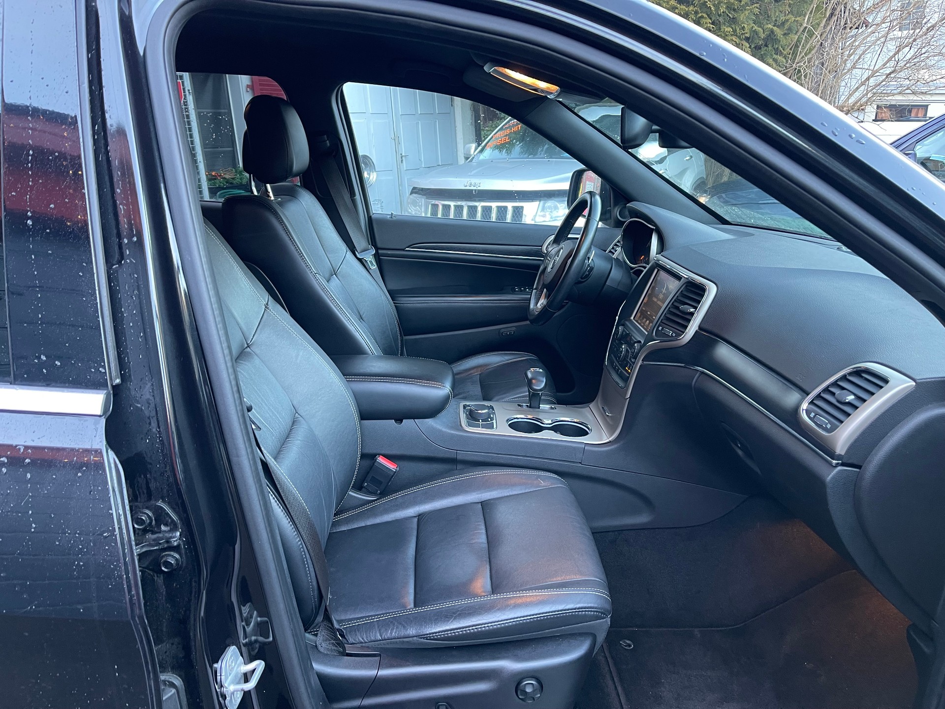 JEEP Grand Cherokee 3.0 CRD Limited Automatic-image-8