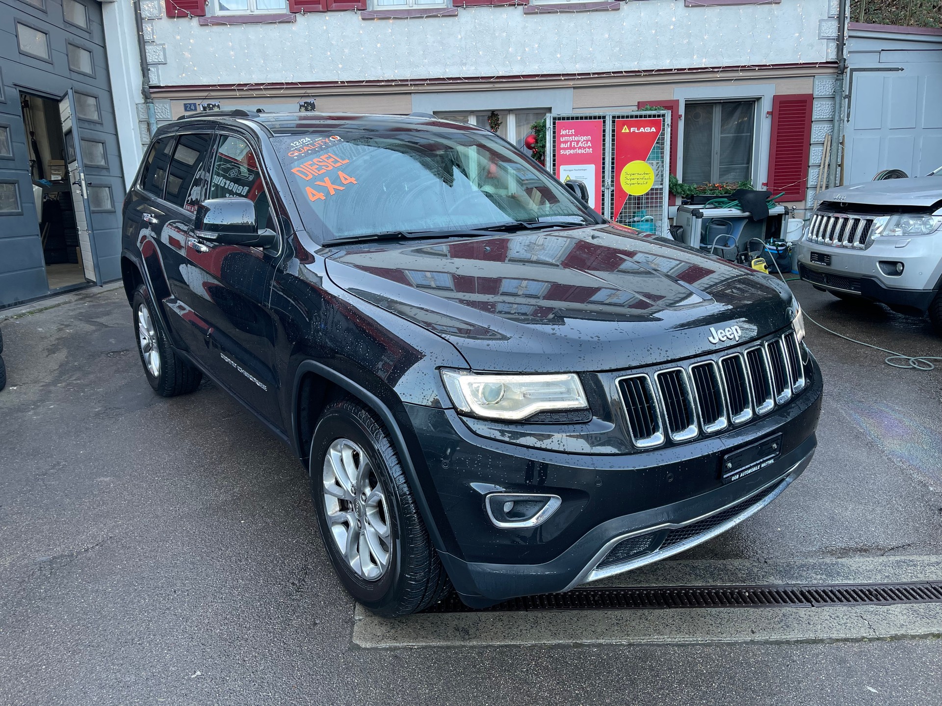 JEEP Grand Cherokee 3.0 CRD Limited Automatic-image-1