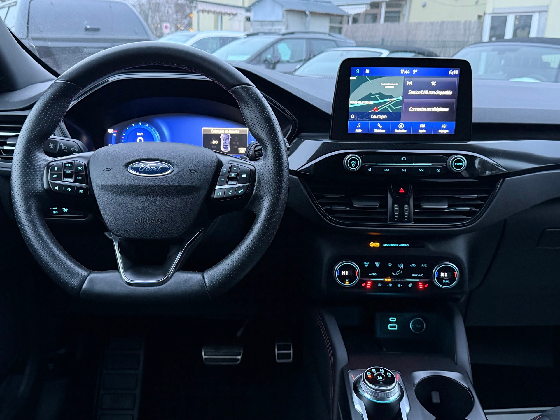 FORD Kuga 2.0 TDCi EcoBlue ST-Line 4WD Automat-image-4
