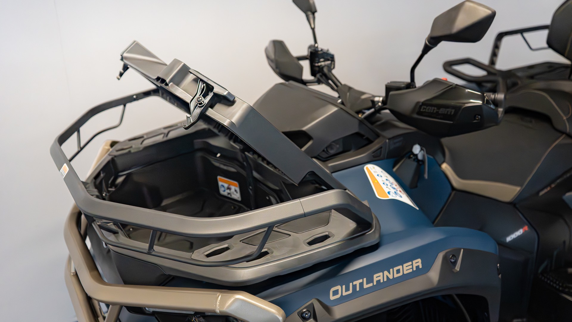 CAN-AM 1000R MAX LTD-image-10