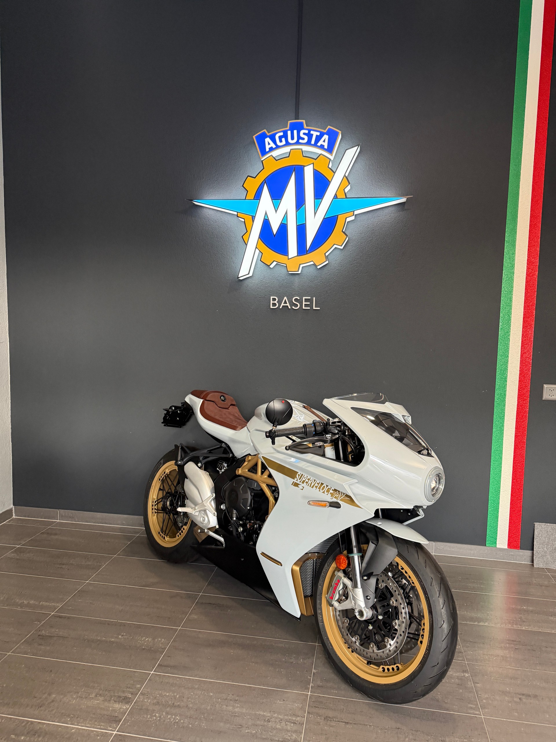 MV AGUSTA Superveloce S 800-image-1