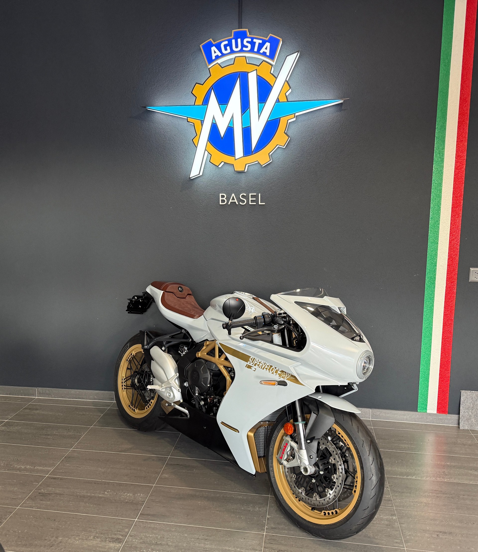 MV AGUSTA Superveloce S 800-image-0