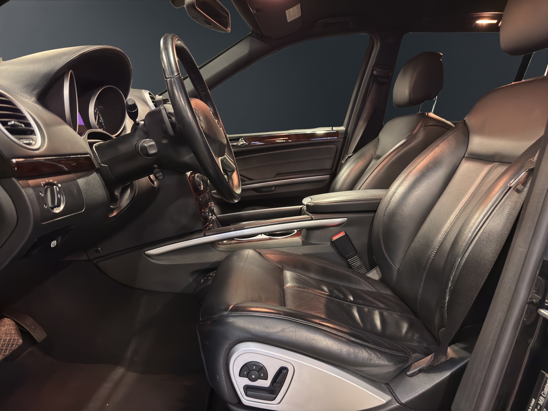 MERCEDES-BENZ GL 500 4Matic 7G-Tronic-image-8