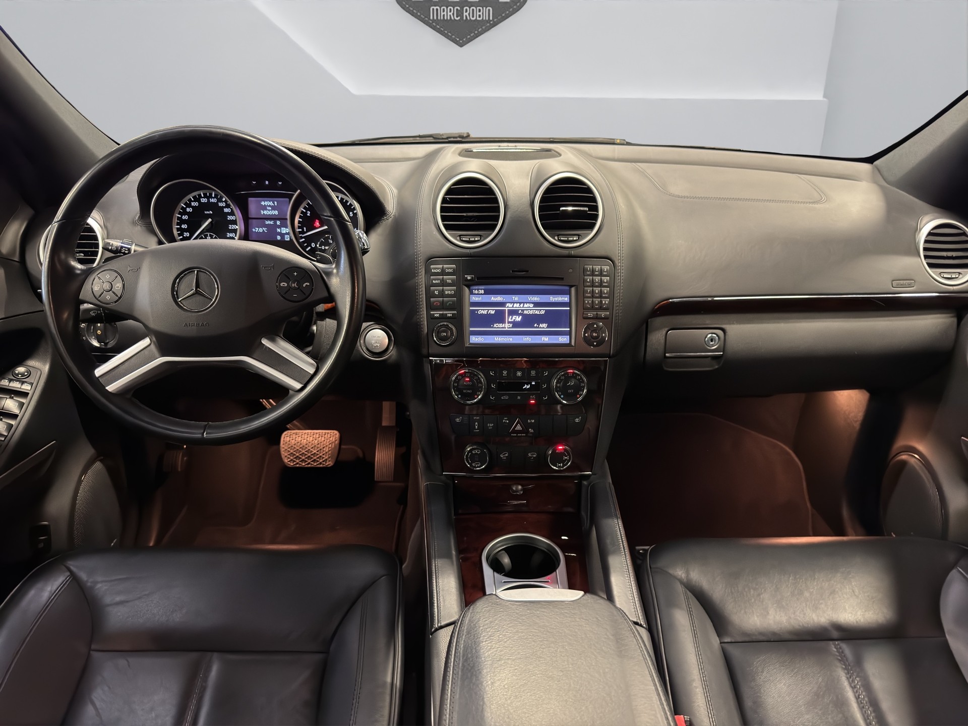 MERCEDES-BENZ GL 500 4Matic 7G-Tronic-image-12