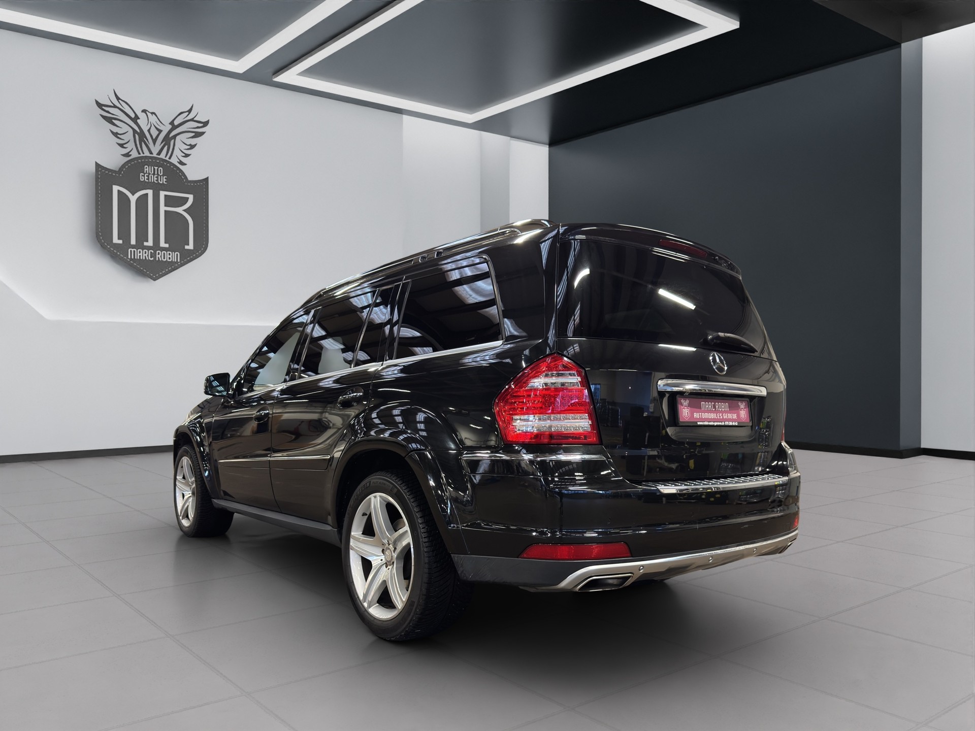 MERCEDES-BENZ GL 500 4Matic 7G-Tronic-image-5