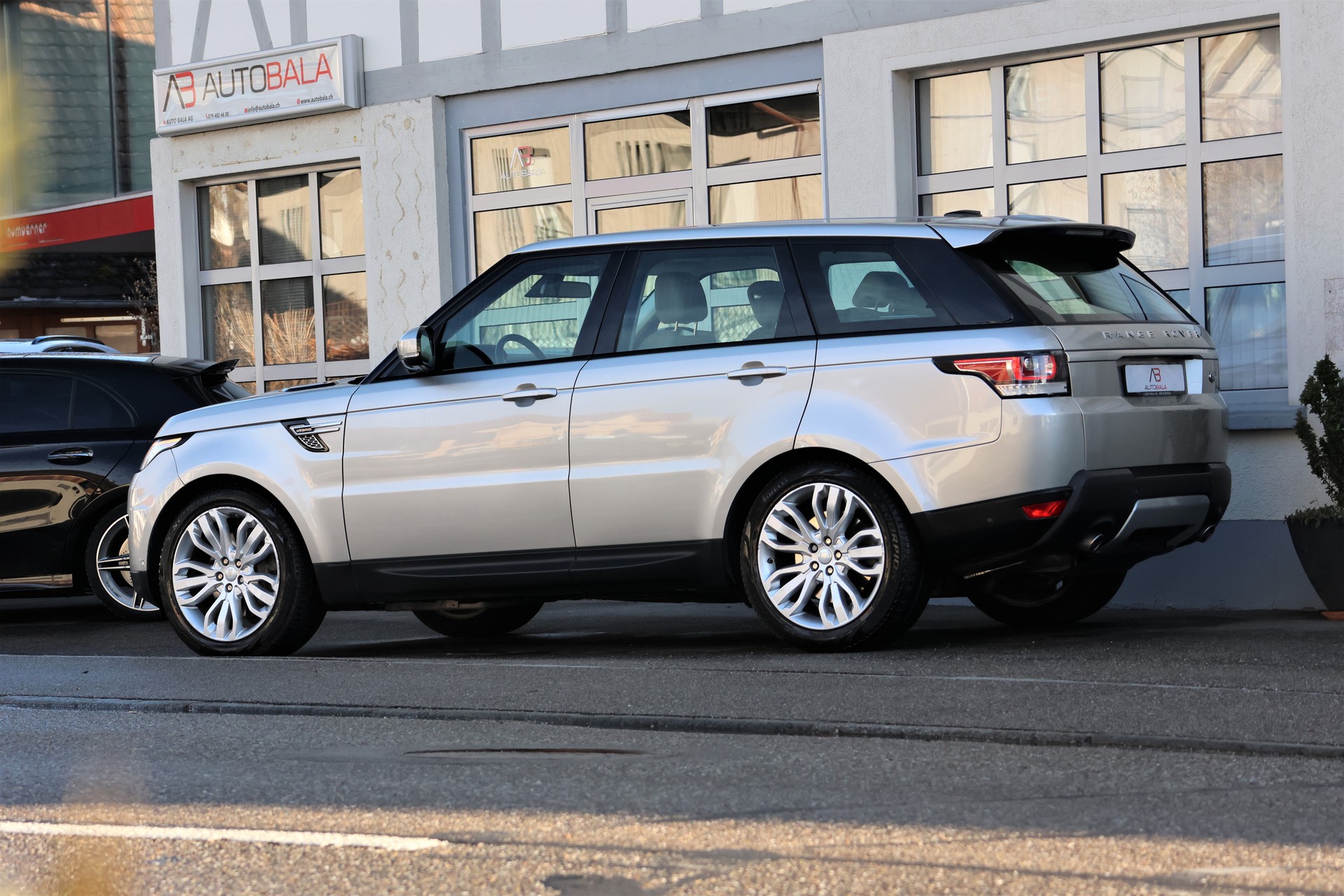 LAND ROVER Range Rover Sport 3.0 SDV6 Hybrid HSE Automatic + 3.0T AHK-showroom-element-3