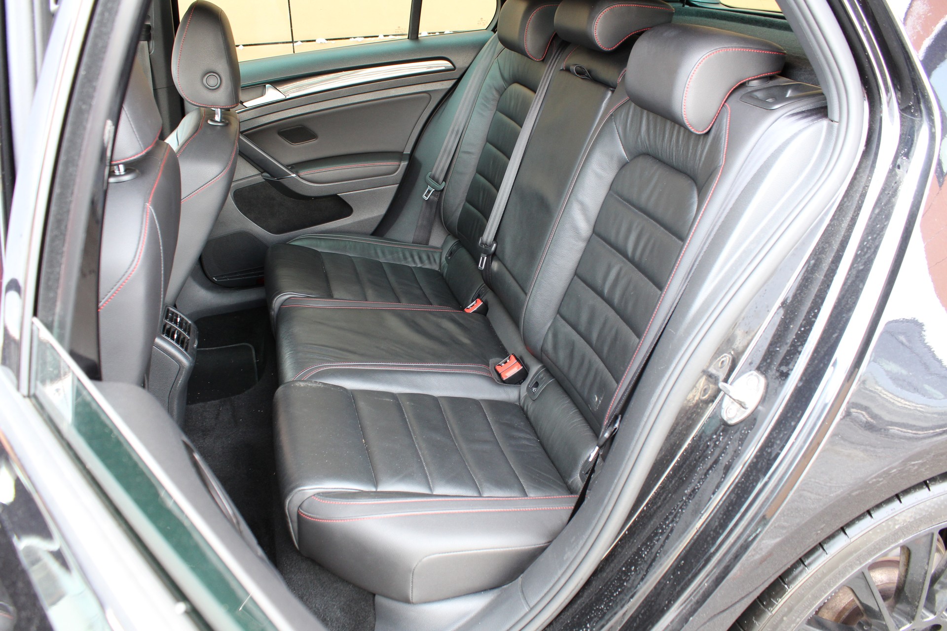 VW Golf 2.0 TSI GTI Performance DSG-image-8