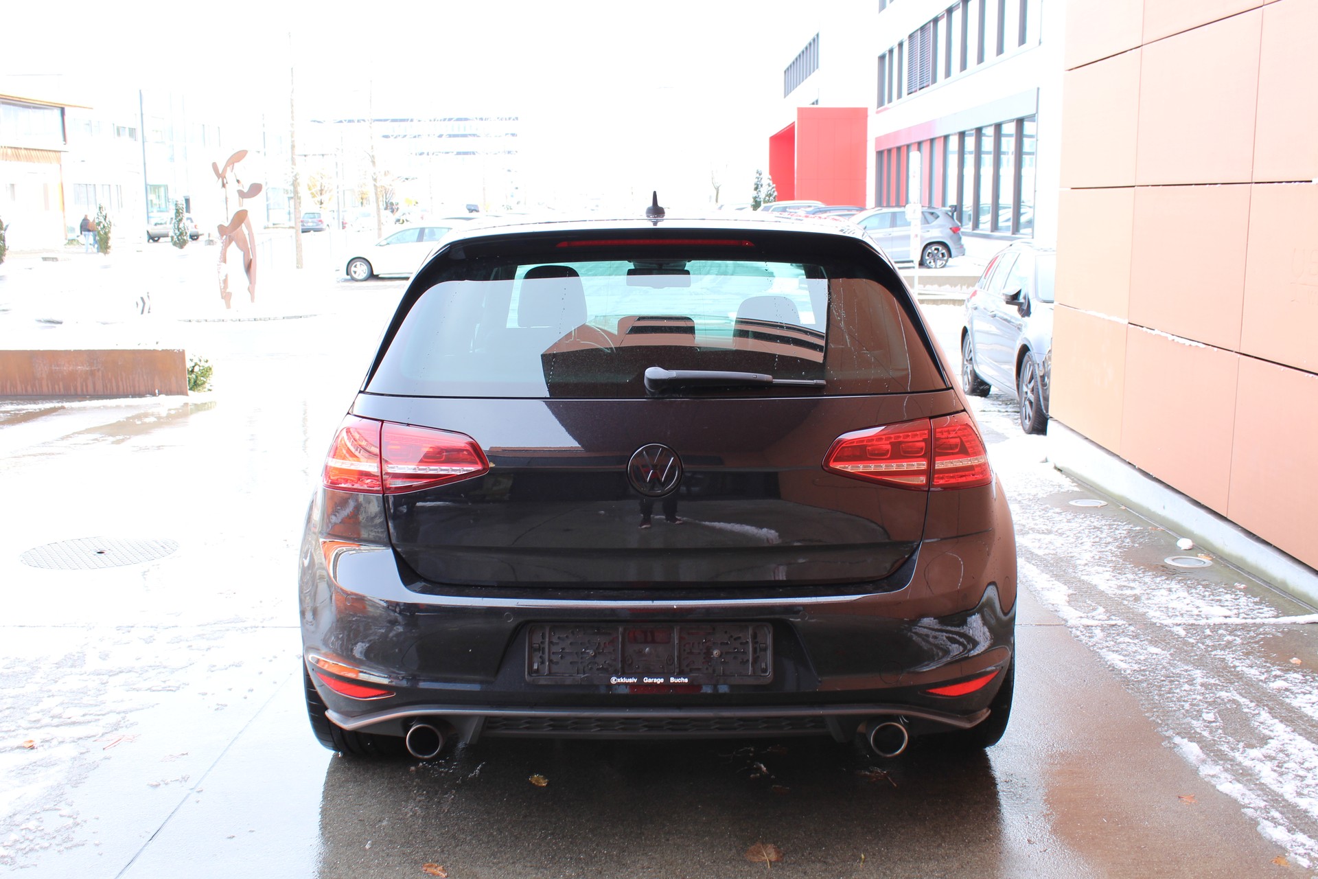 VW Golf 2.0 TSI GTI Performance DSG-image-3