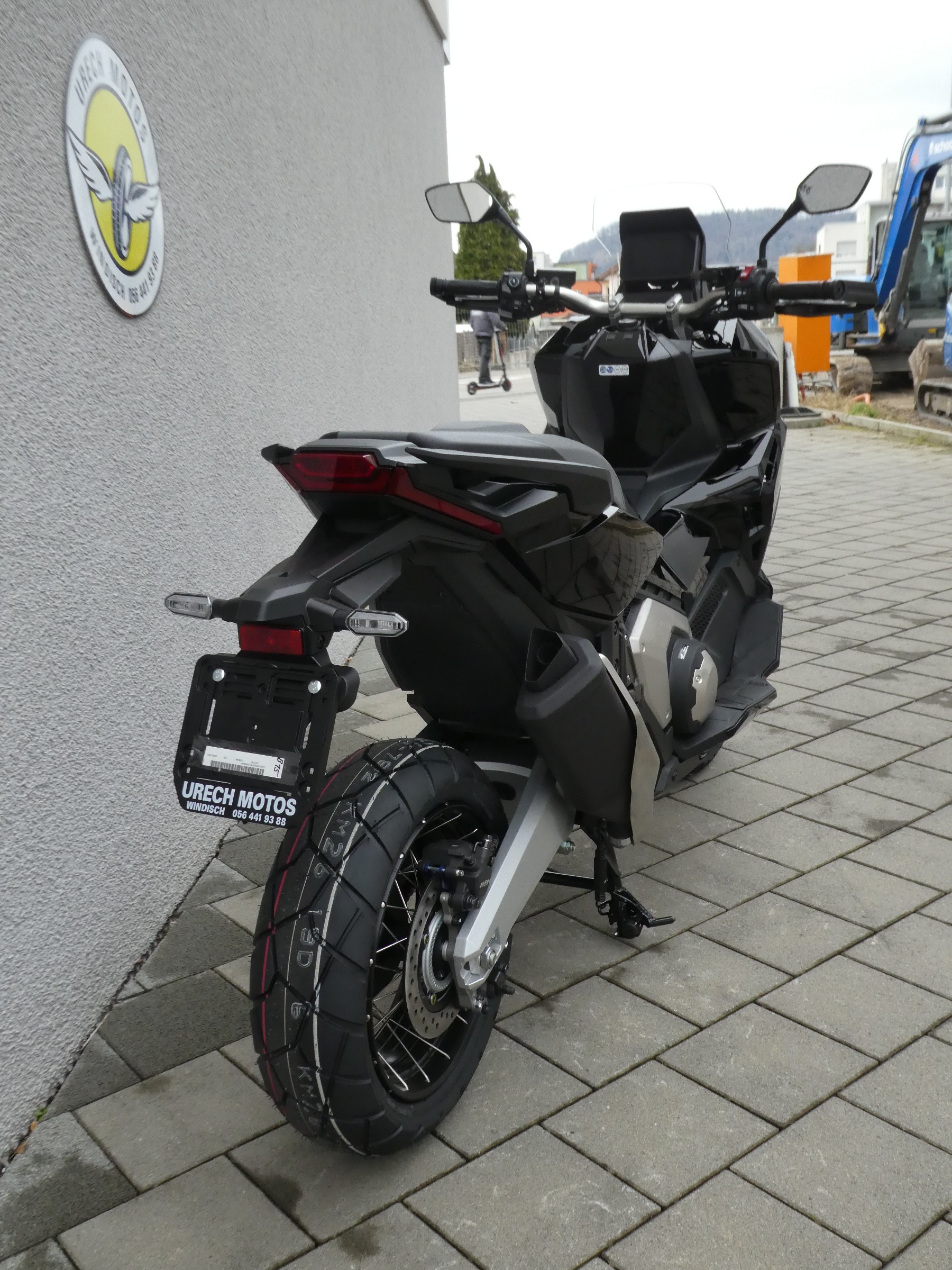 HONDA X-ADV 750-image-3
