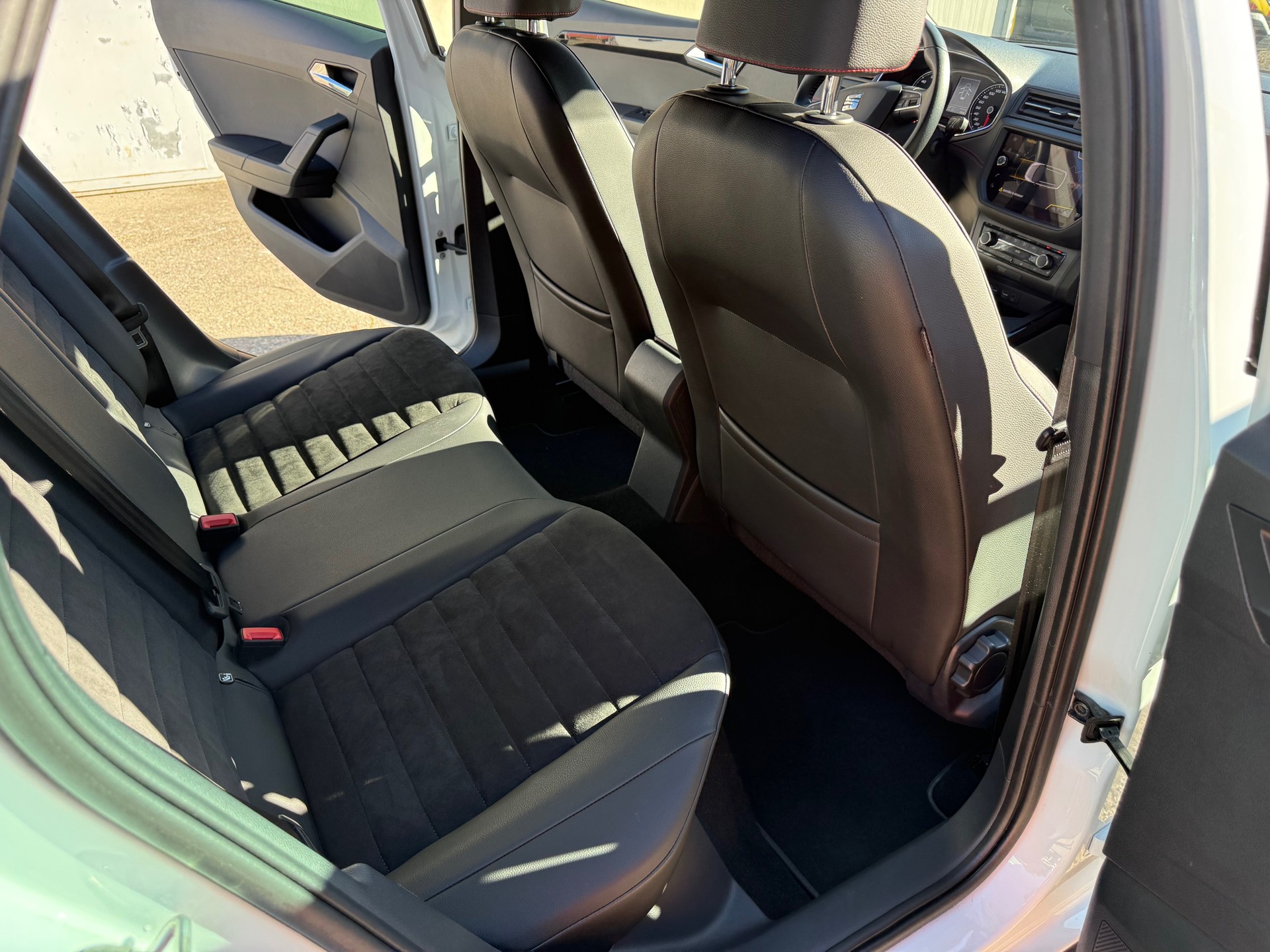 SEAT Arona 1.5 TSI Evo FR ( Sièges alcanthara - Visite du jour-Garantie-Service à jour )-image-8