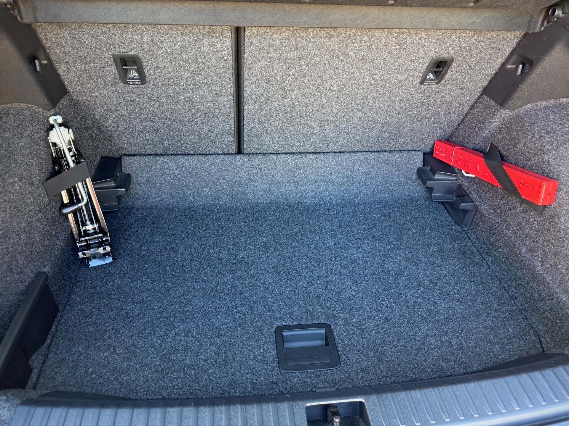 SEAT Arona 1.5 TSI Evo FR ( Sièges alcanthara - Visite du jour-Garantie-Service à jour )-image-11
