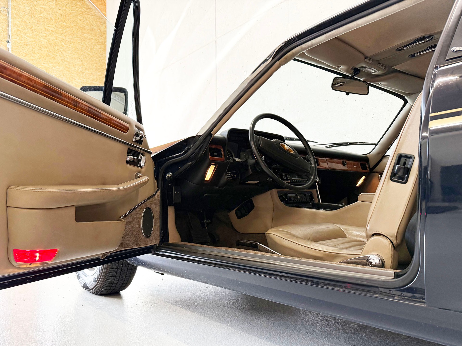 JAGUAR XJS 5.3 V12 Convertible | Vétéran-image-6