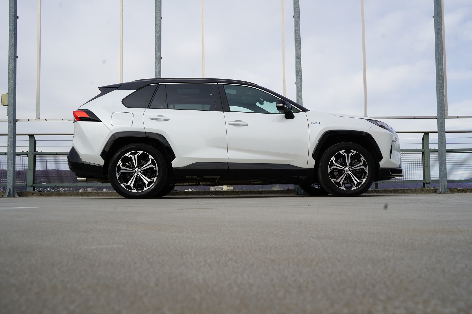 TOYOTA RAV-4 2.5 PHEV GR SPORT E-CVT 4WD l 306 PS-showroom-element-2