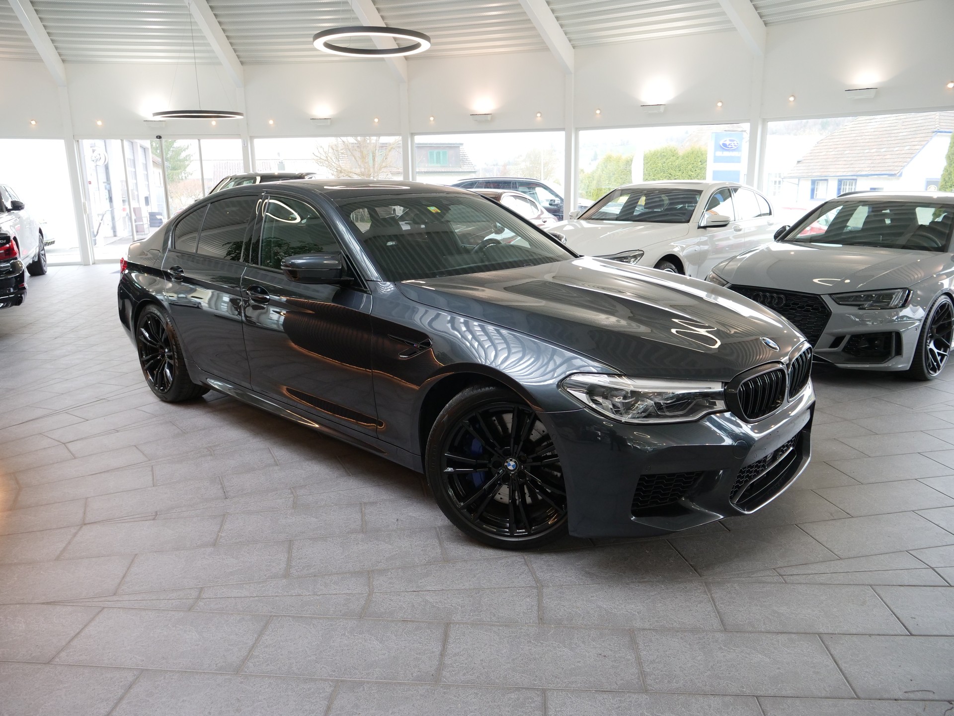 BMW M5 xDrive Drivelogic-showroom-element-2