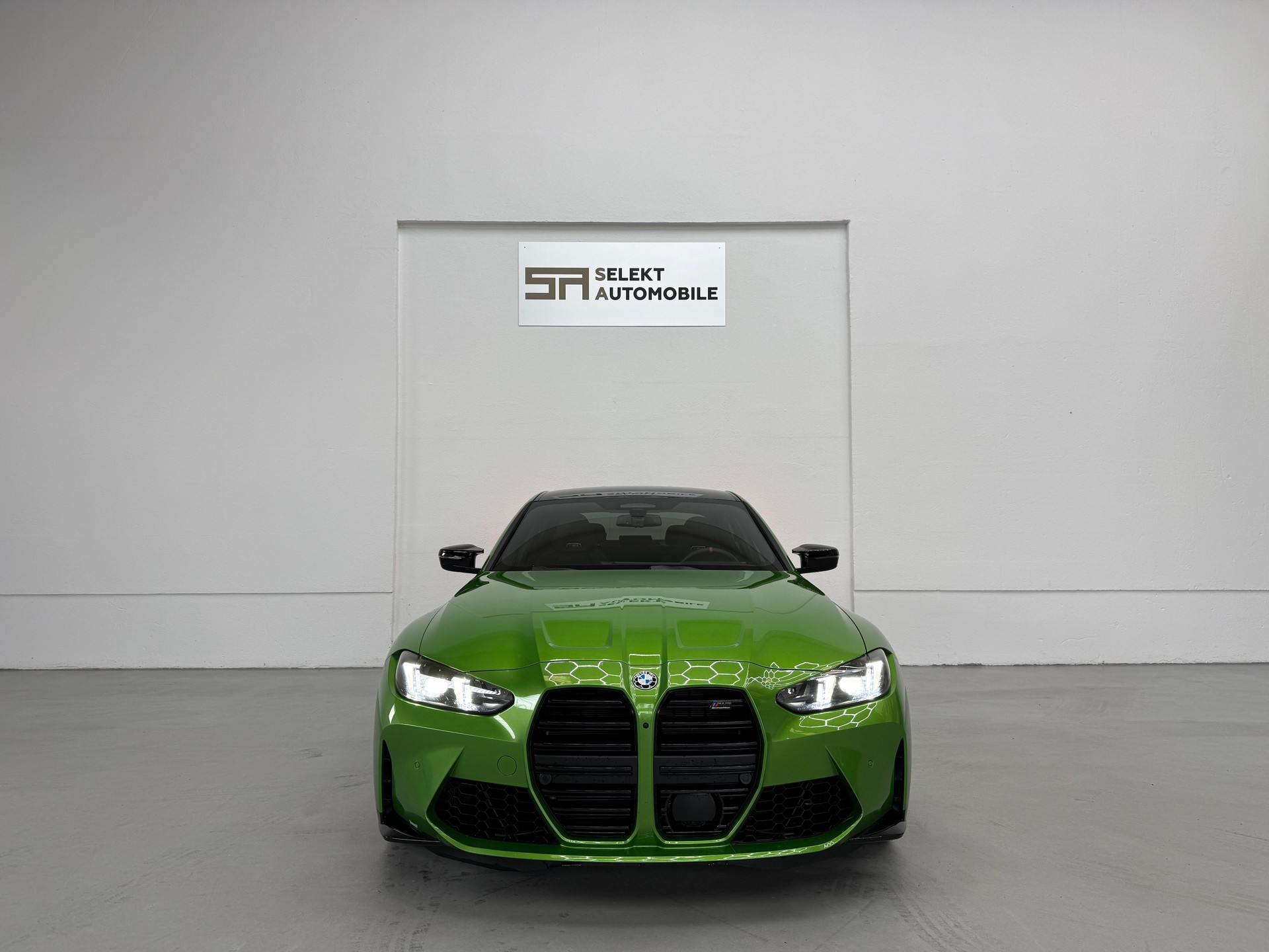 BMW M3 Competition M xDrive | Java Grün Met.-showroom-element-2