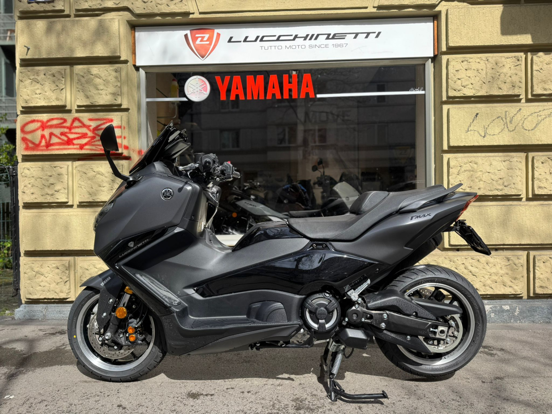 YAMAHA TMax 560 Tech Max-image-1