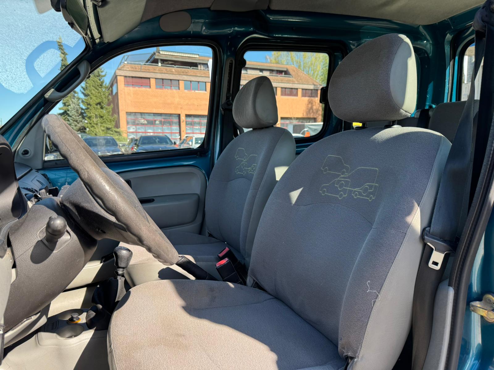 RENAULT Kangoo 1.5 dCi Alizé-image-10