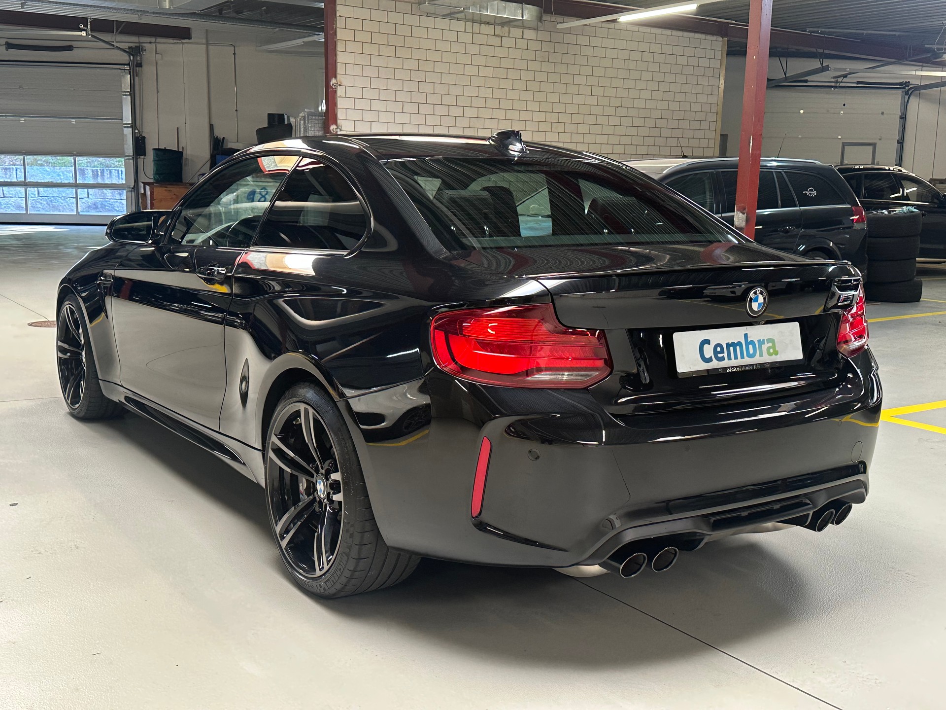 BMW M2 Competition Swiss Performance Pro Edition-showroom-element-2