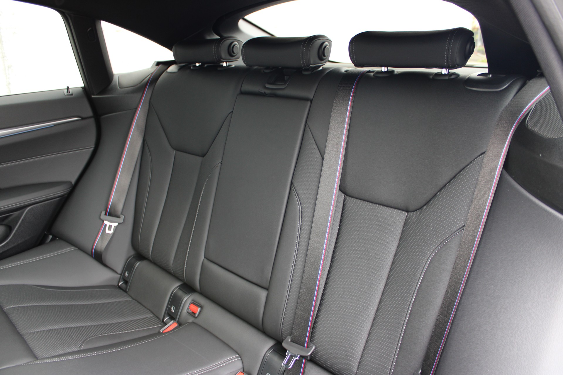 BMW i4 M60 M Sport Pro-image-12