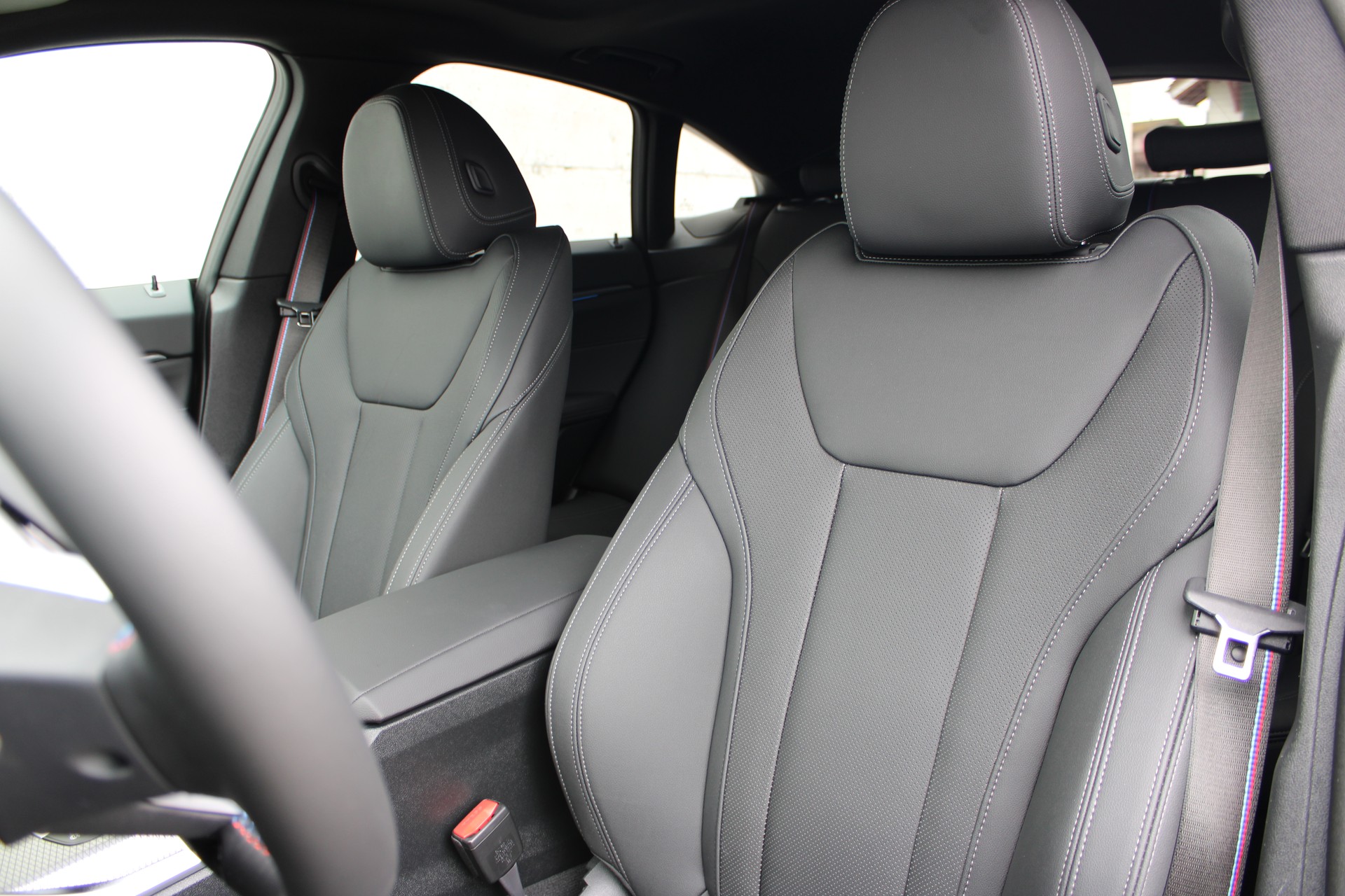 BMW i4 M60 M Sport Pro-image-9