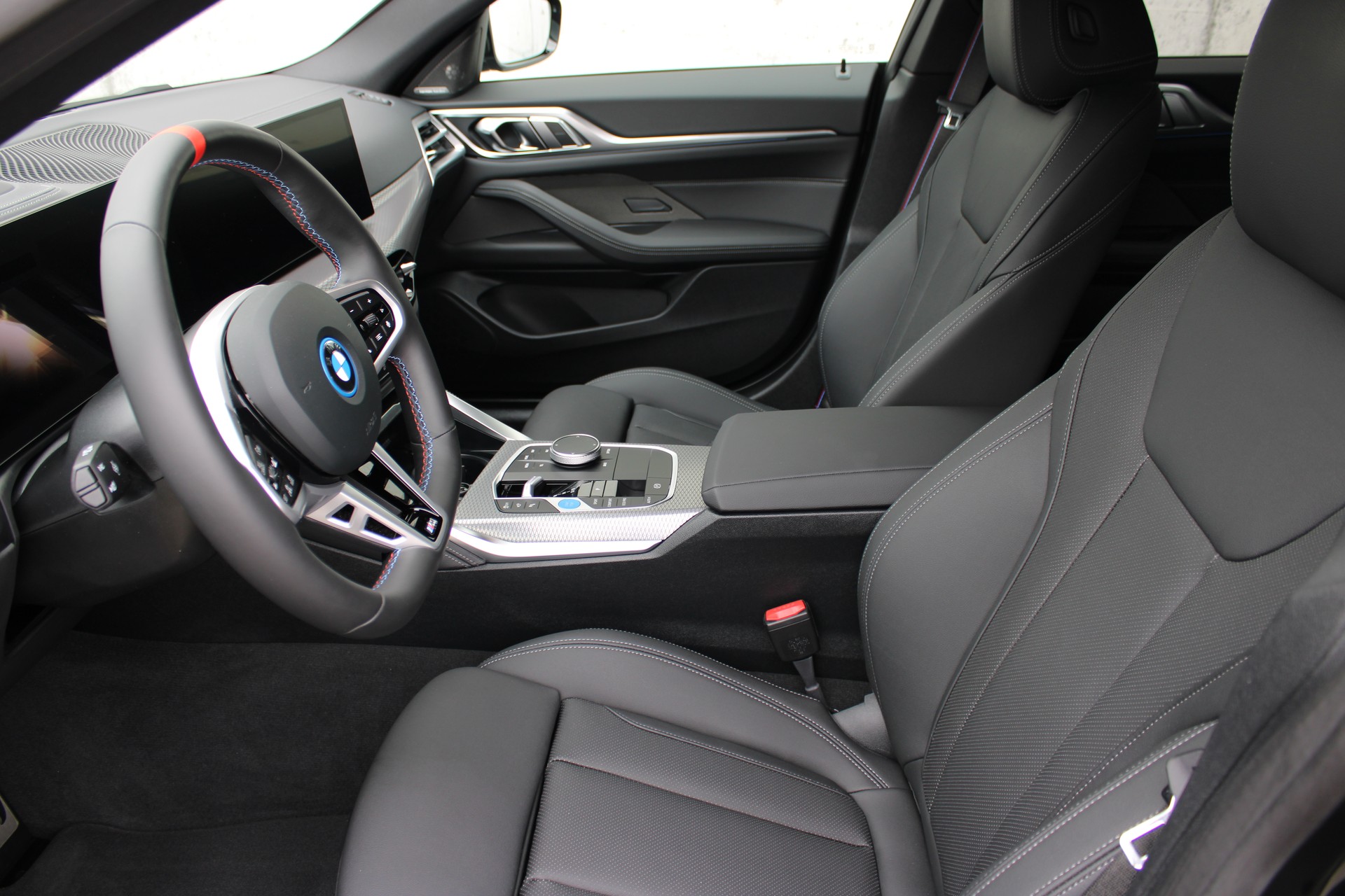 BMW i4 M60 M Sport Pro-image-8