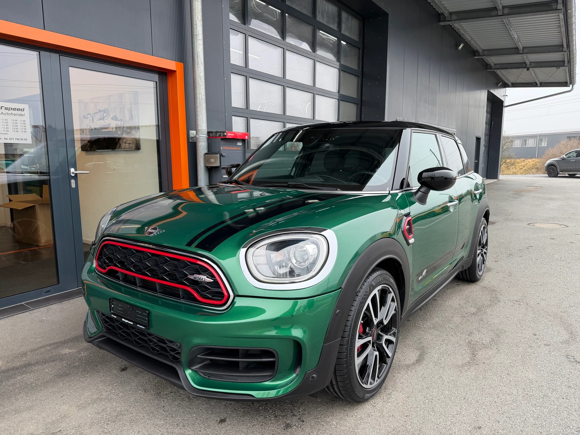 MINI Countryman John Cooper Works ALL4 Steptronic-showroom-element-3