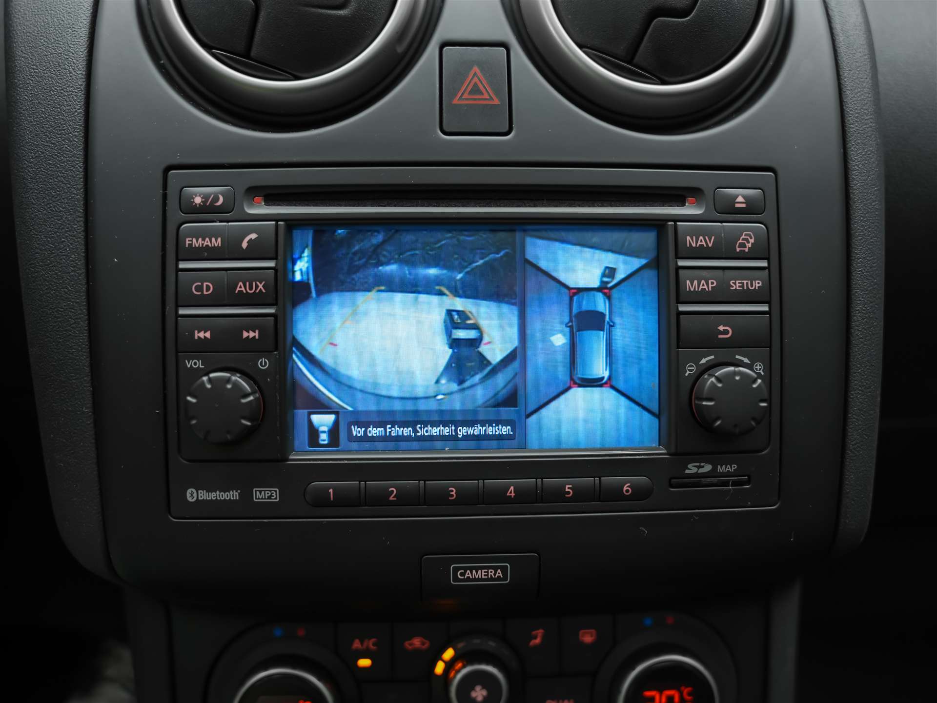 NISSAN Qashqai 2.0 16V 360 4x4 *Panorama*Leder/Alcantara*360° Kamera*-image-30