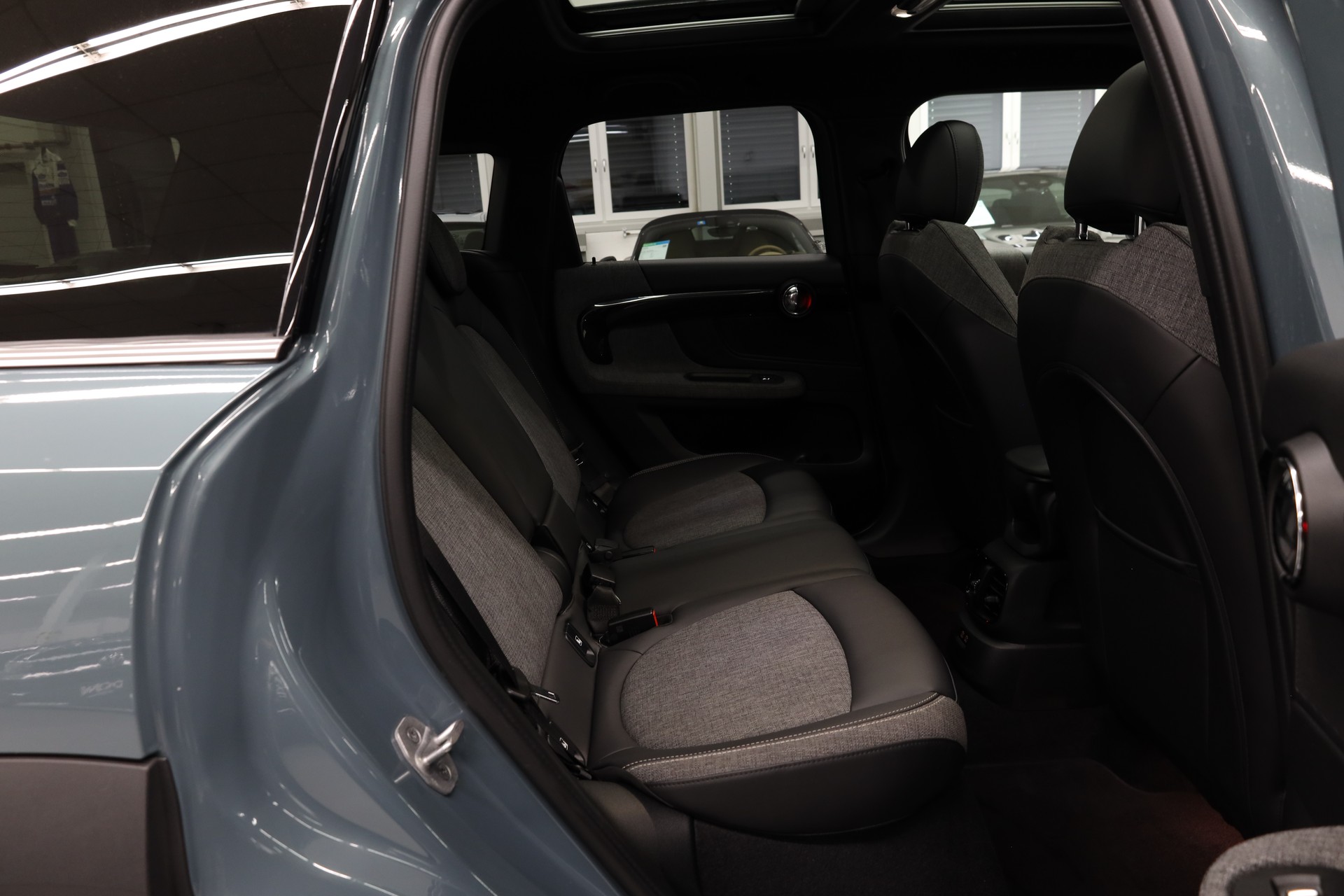 MINI Countryman F60 1.5i Cooper S E ALL4-image-25