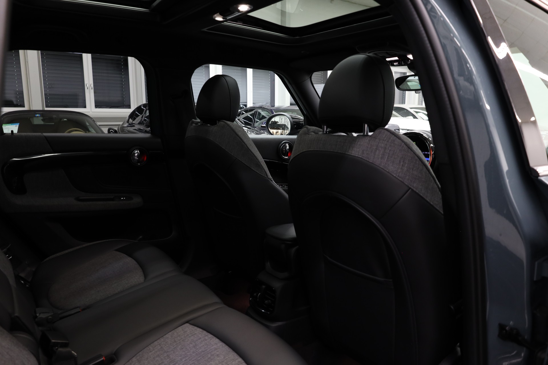 MINI Countryman F60 1.5i Cooper S E ALL4-image-24
