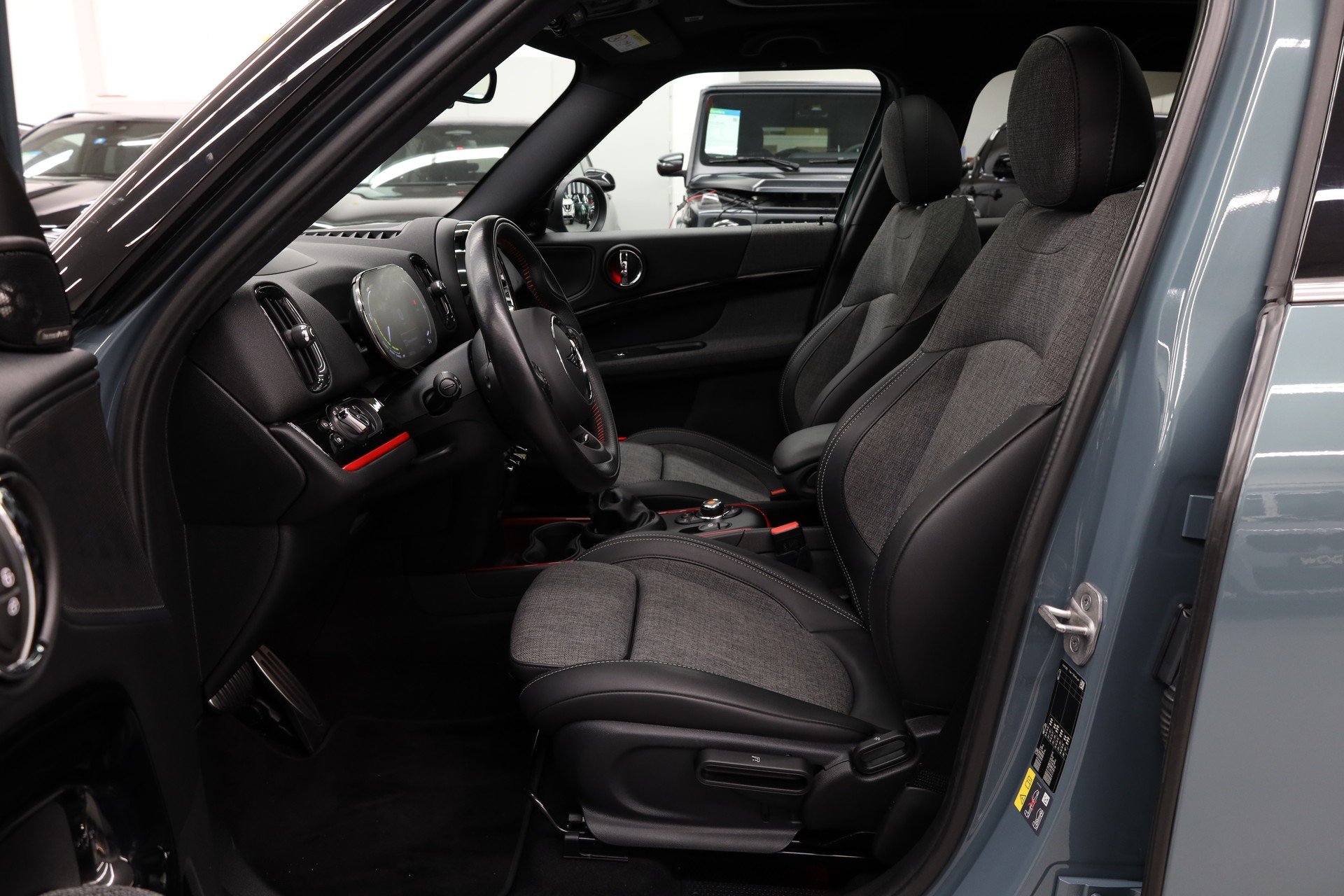MINI Countryman F60 1.5i Cooper S E ALL4-image-13