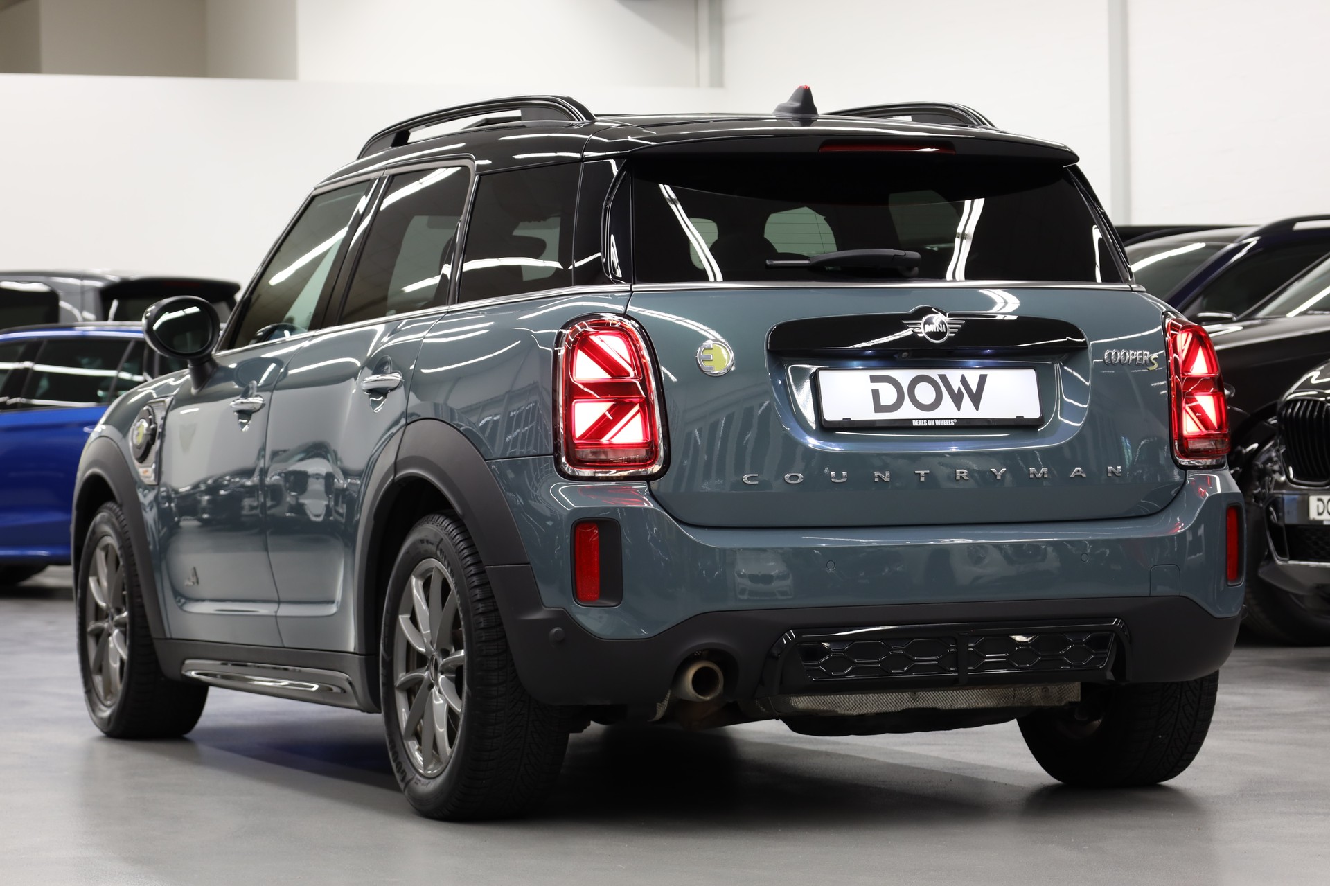 MINI Countryman F60 1.5i Cooper S E ALL4-image-8