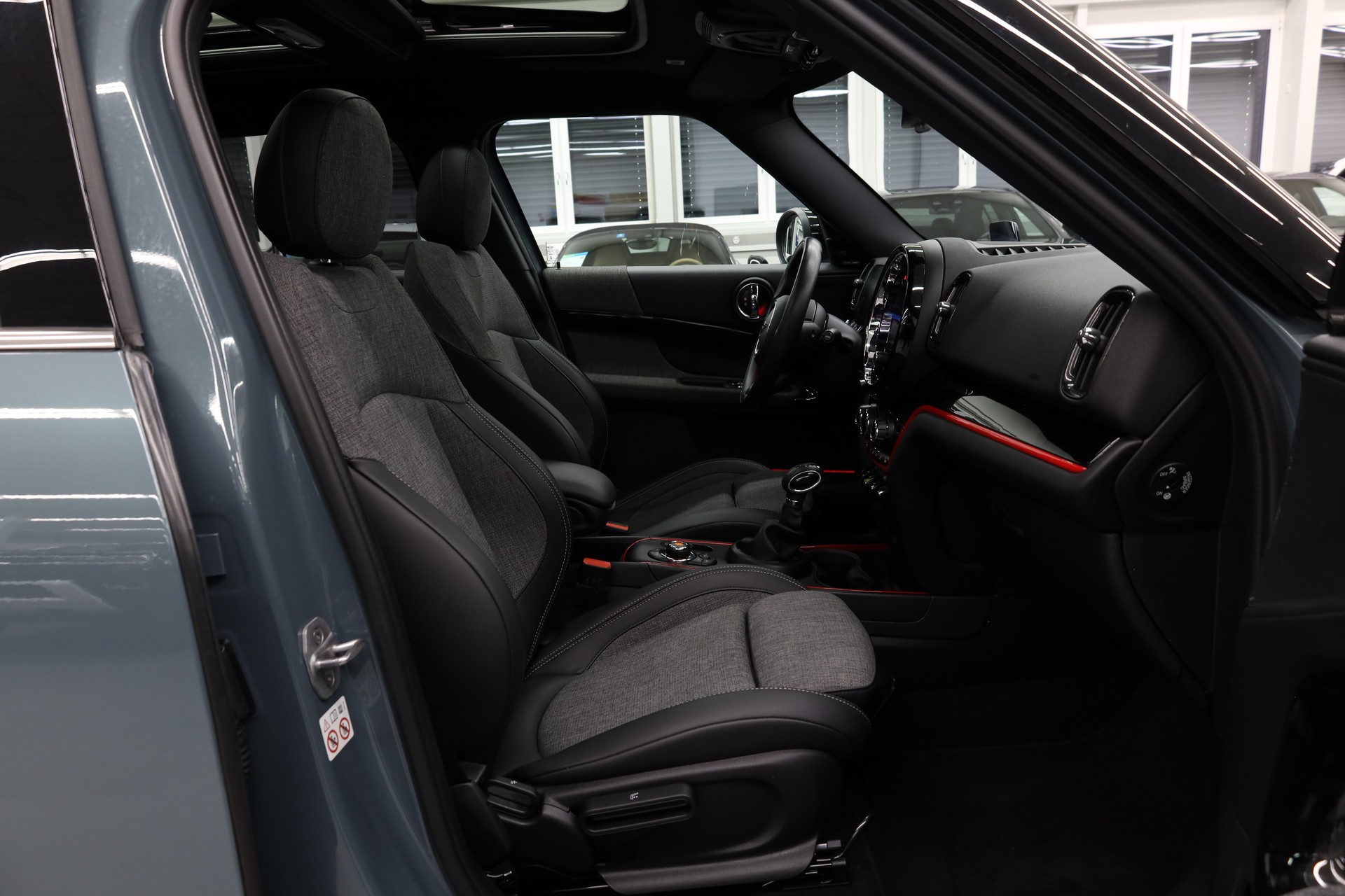 MINI Countryman F60 1.5i Cooper S E ALL4-image-14