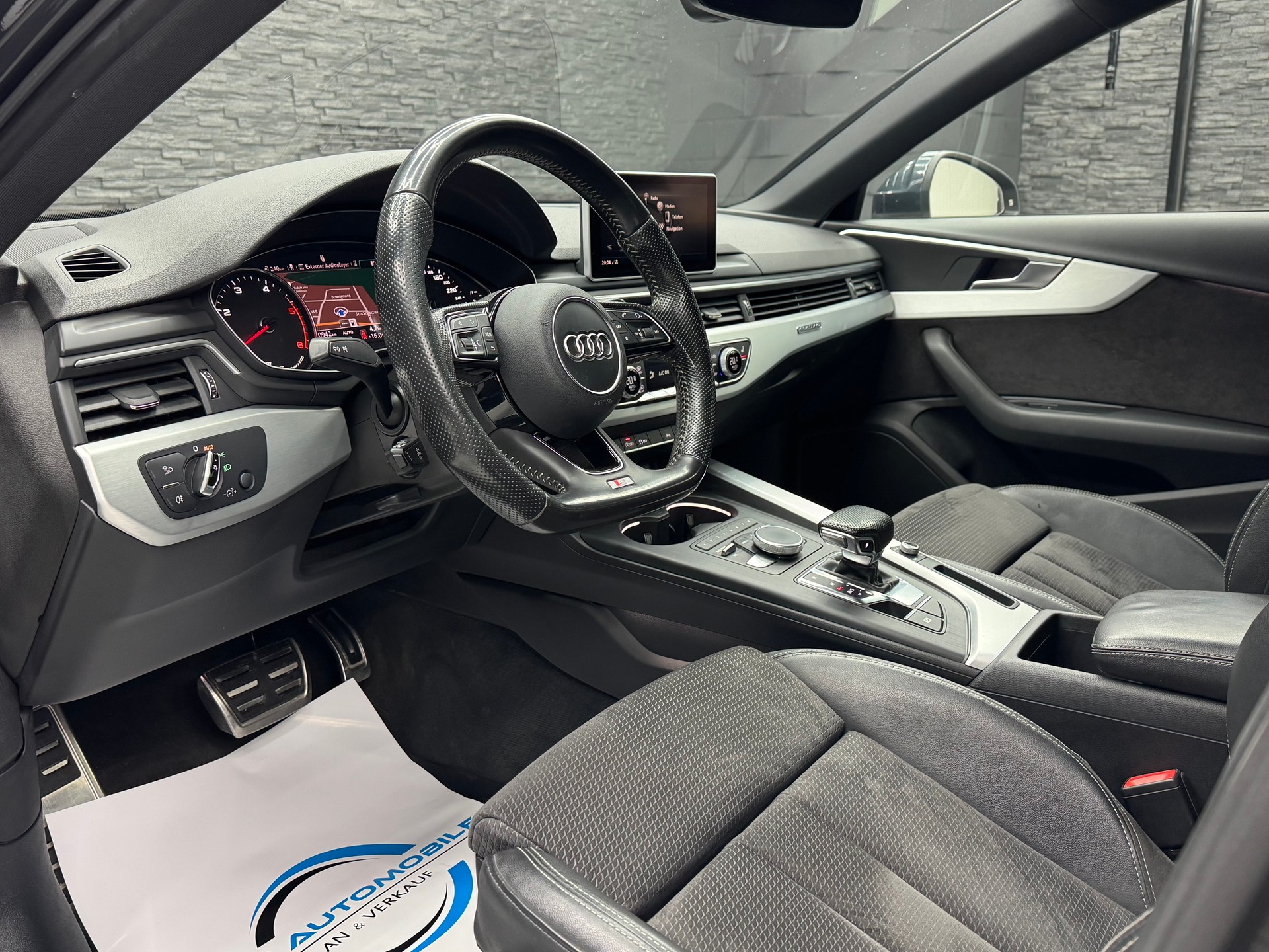 AUDI A4 Avant 2.0 TDI Sport quattro S-tronic-image-6
