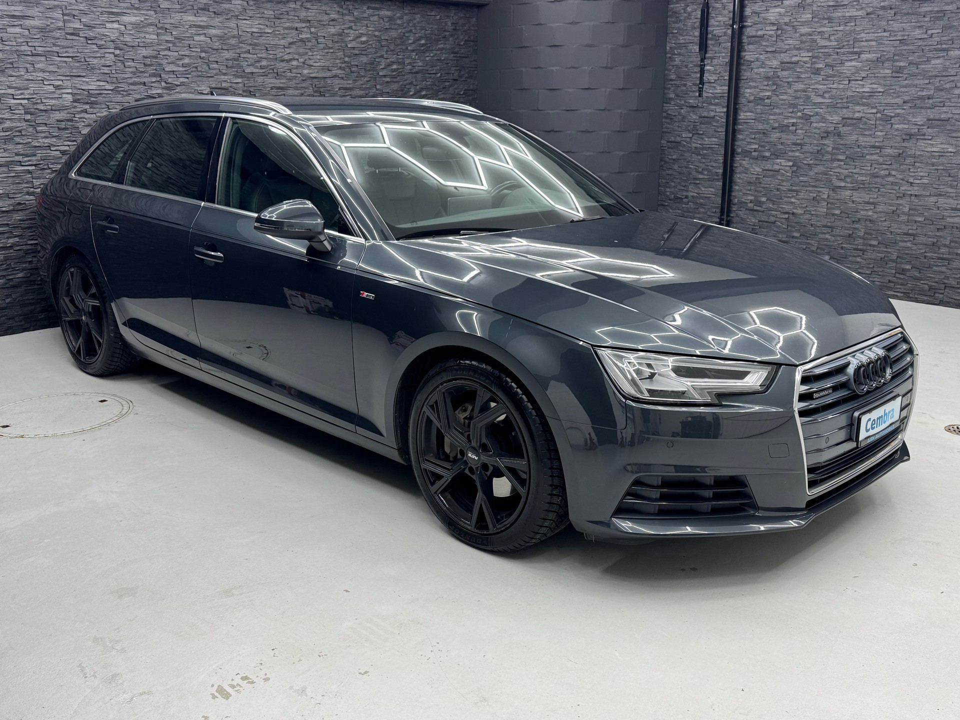 AUDI A4 Avant 2.0 TDI Sport quattro S-tronic-image-2