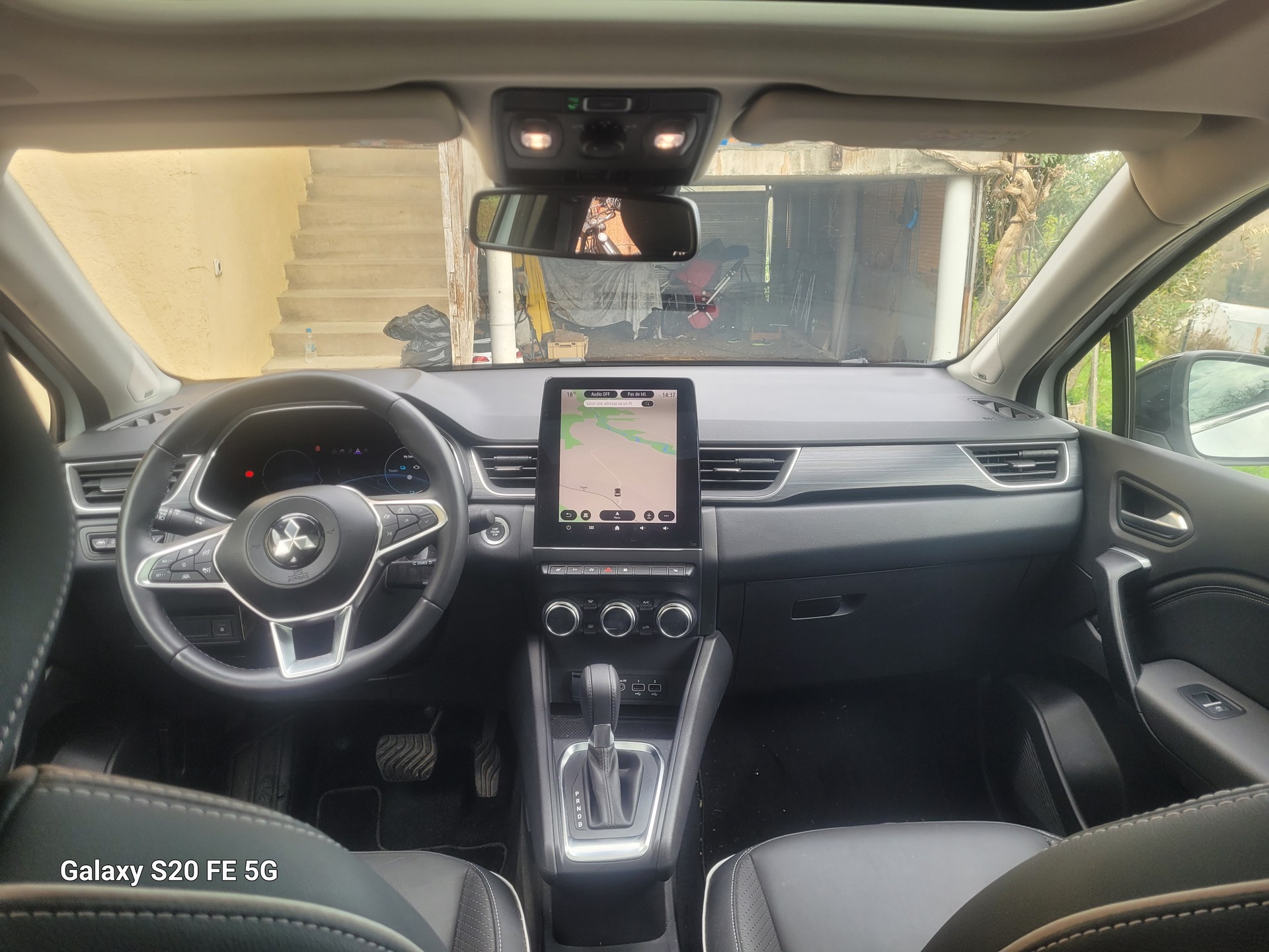 MITSUBISHI 1.6 PHEV Intense-image-2