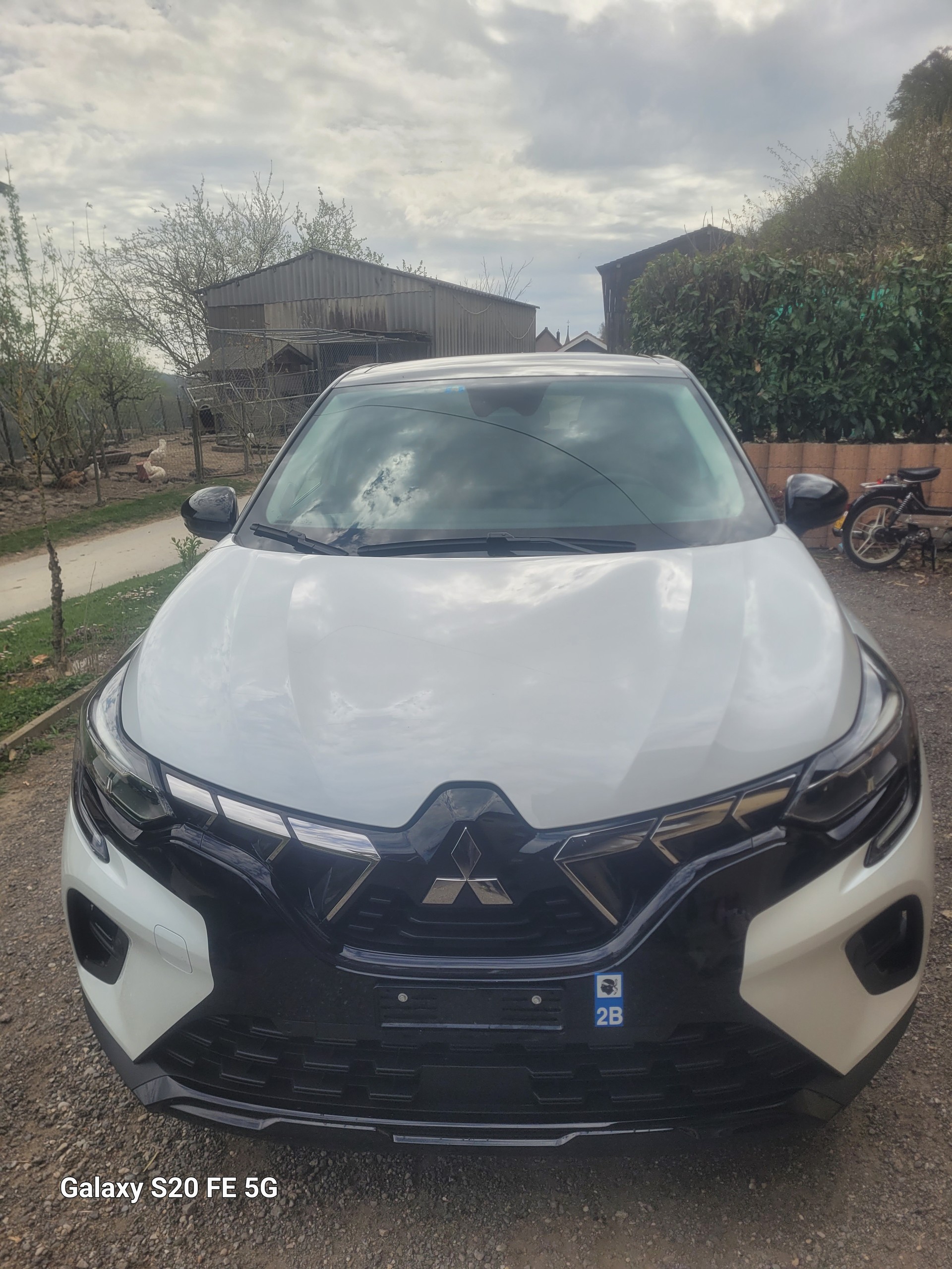 MITSUBISHI 1.6 PHEV Intense-image-4