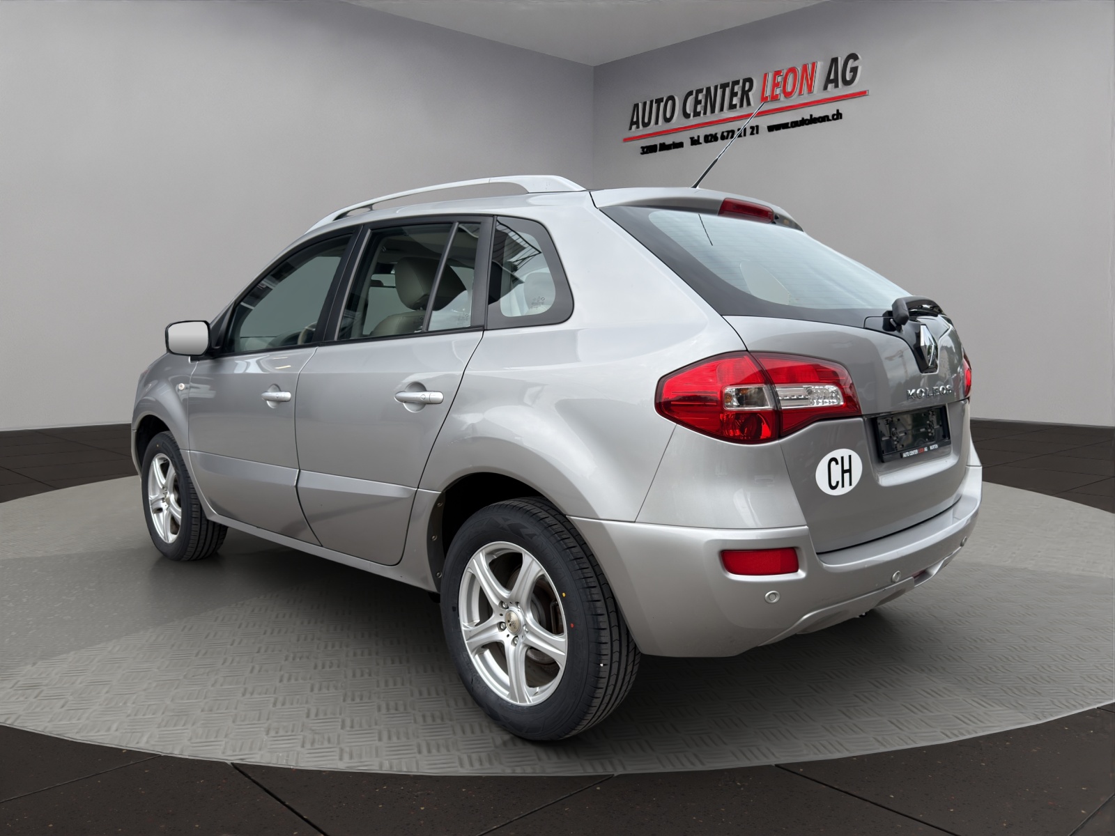 RENAULT Koleos 2.5 Dynamique Luxe 4x4-image-3