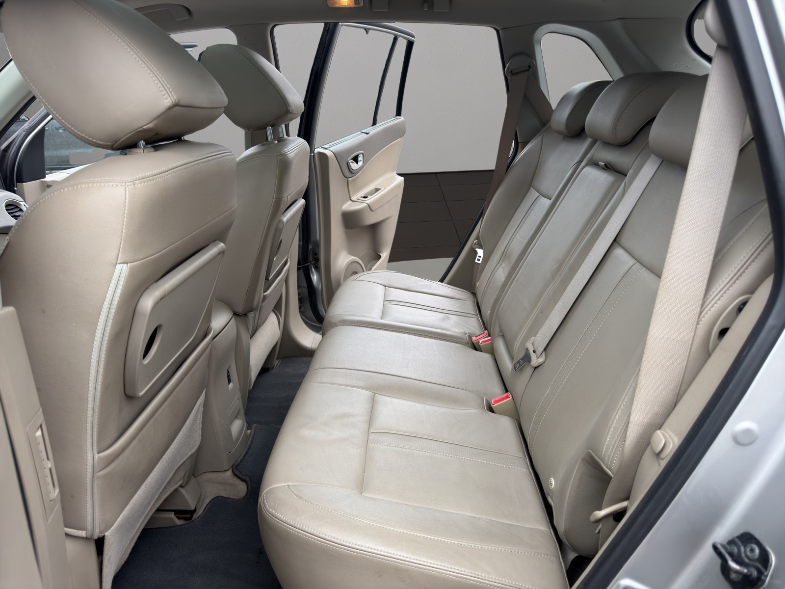RENAULT Koleos 2.5 Dynamique Luxe 4x4-image-17