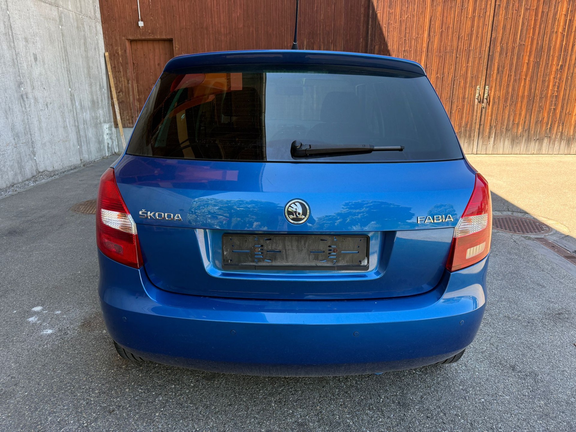 SKODA Fabia 1.6 TDI Elegance-image-6