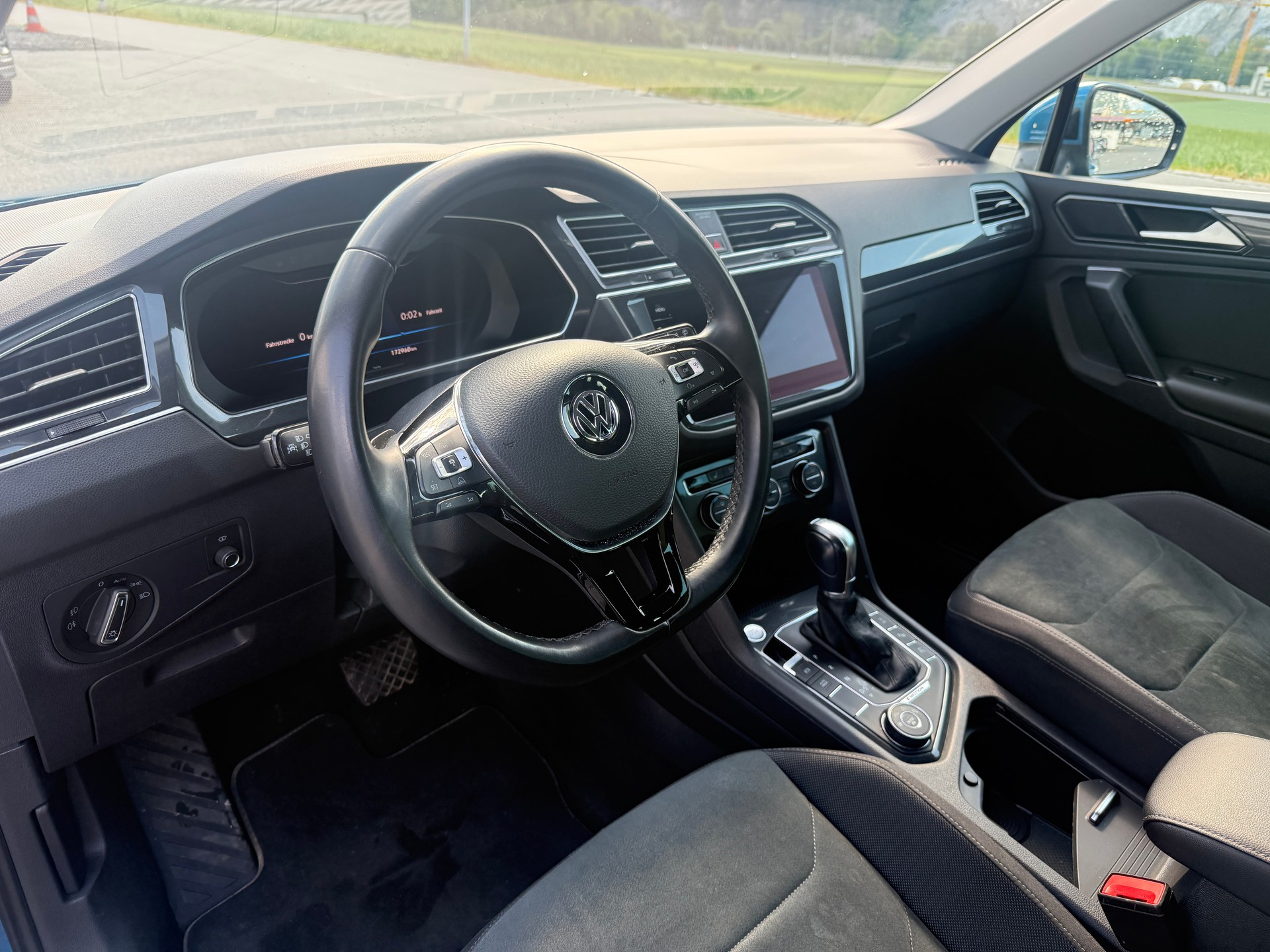 VW Tiguan 2.0 TDI SCR Highline 4Motion DSG-image-6