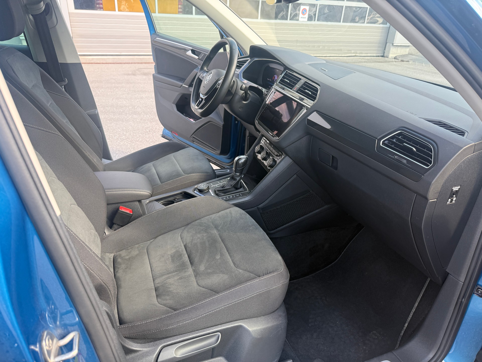 VW Tiguan 2.0 TDI SCR Highline 4Motion DSG-image-7