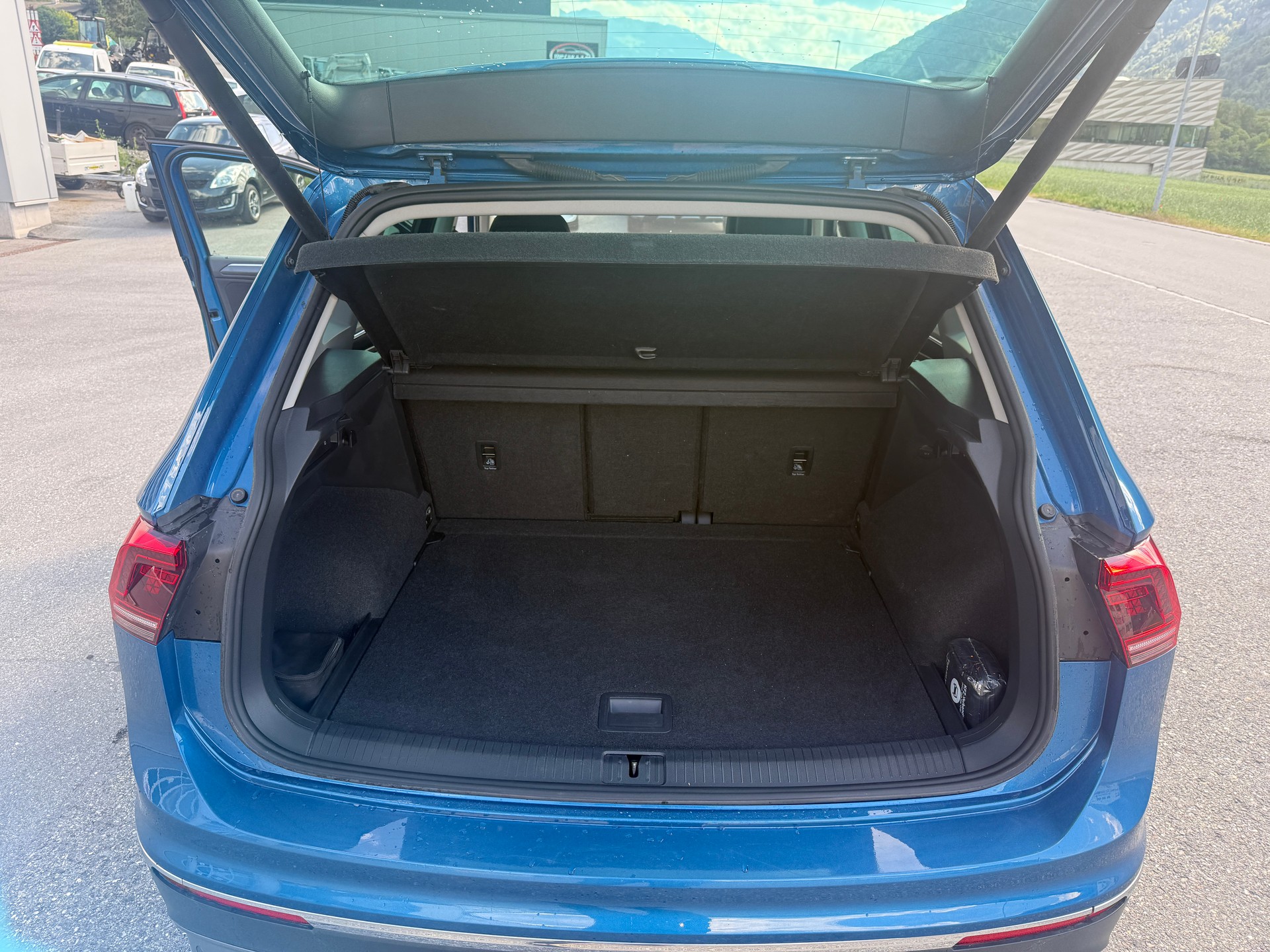 VW Tiguan 2.0 TDI SCR Highline 4Motion DSG-image-10