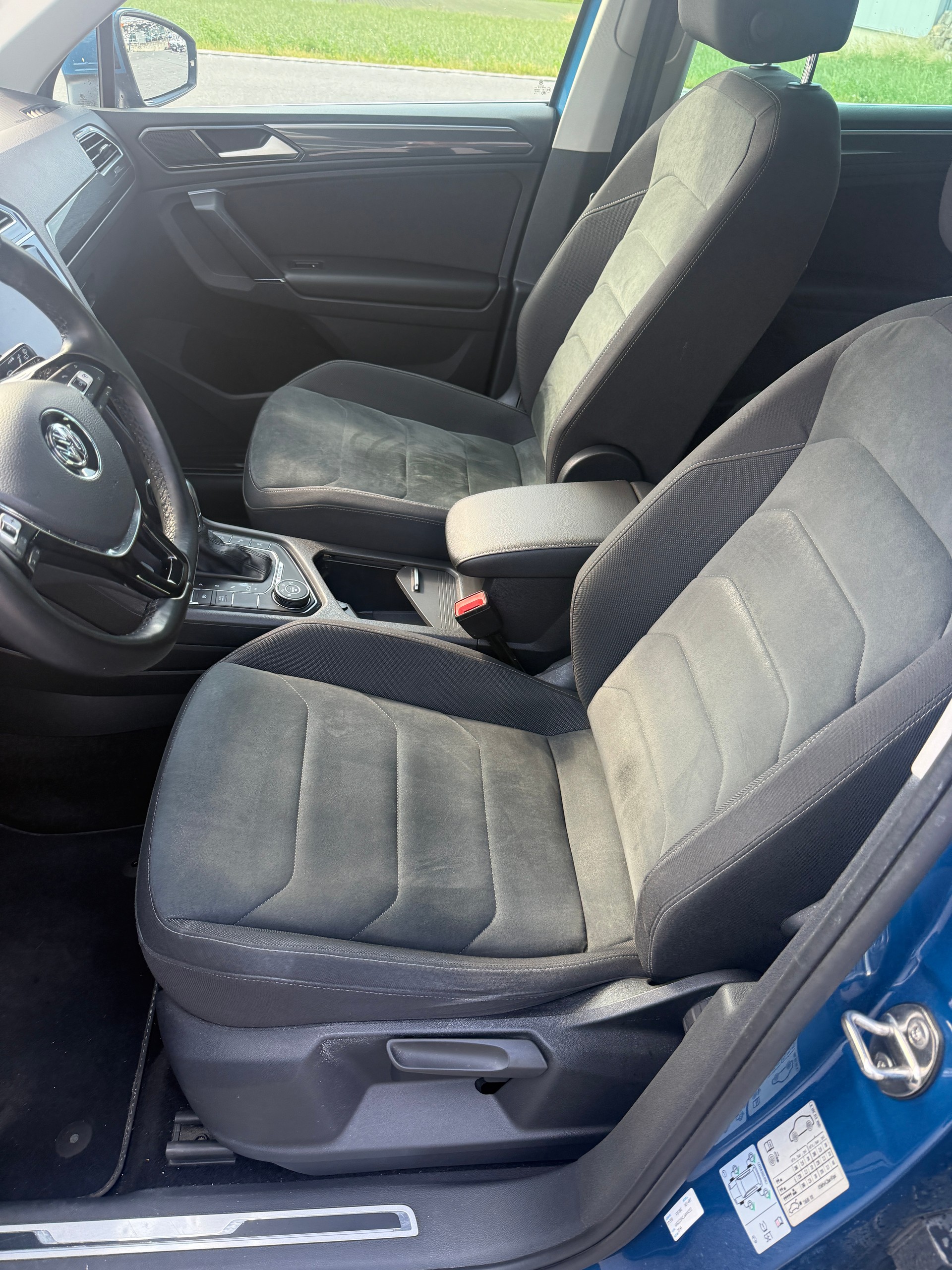VW Tiguan 2.0 TDI SCR Highline 4Motion DSG-image-11