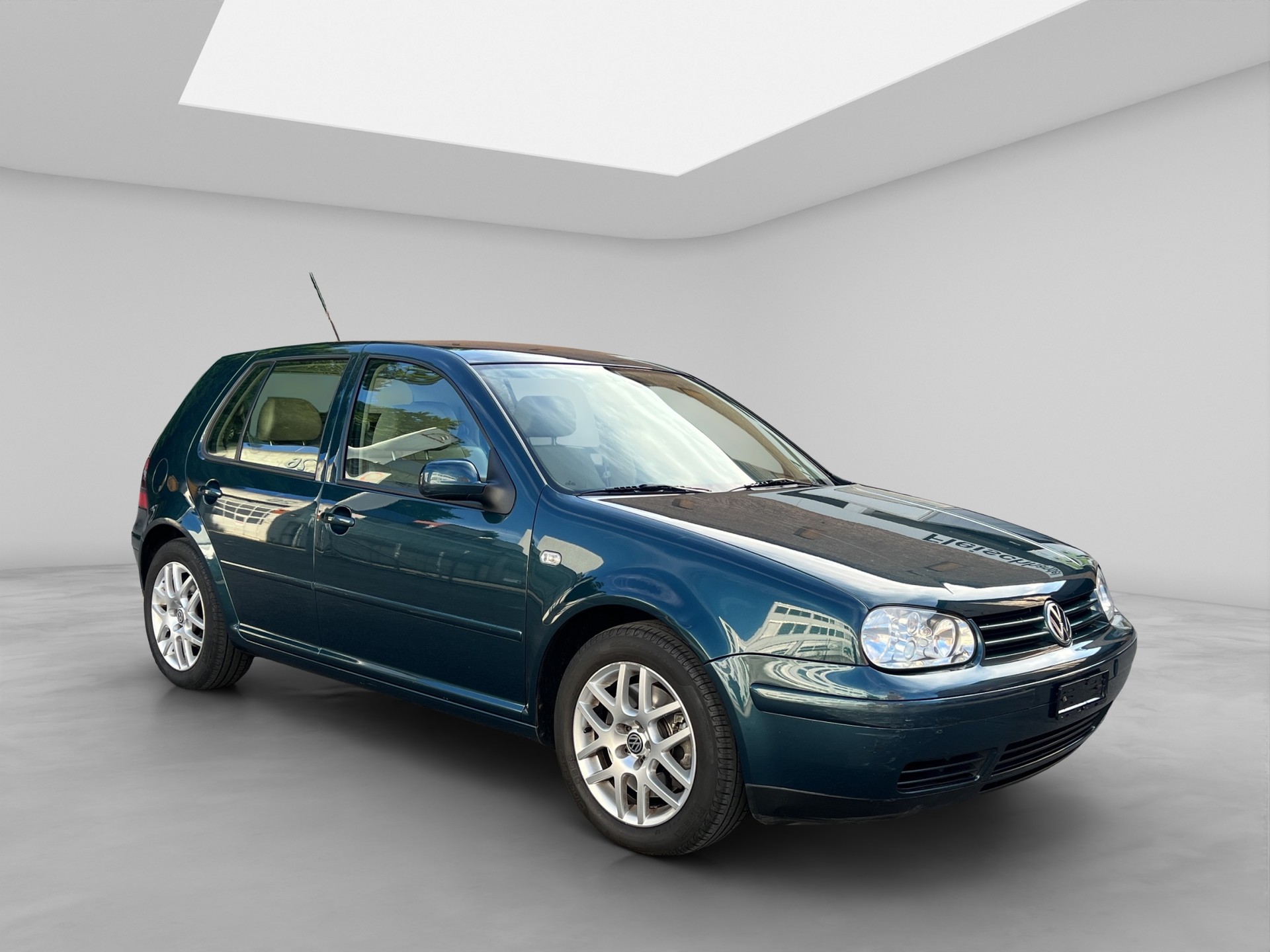 VW Golf 2.3 Highline-image-7